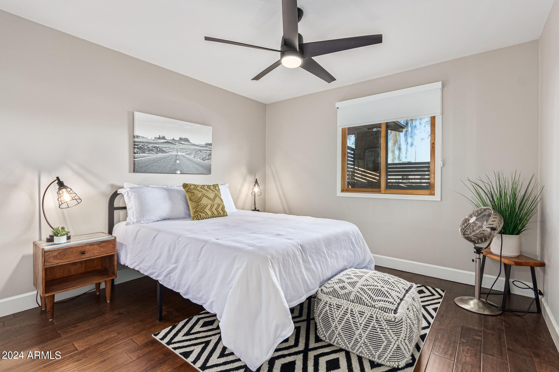 PARADISE VALLEY RANCHOS 2 - Residential