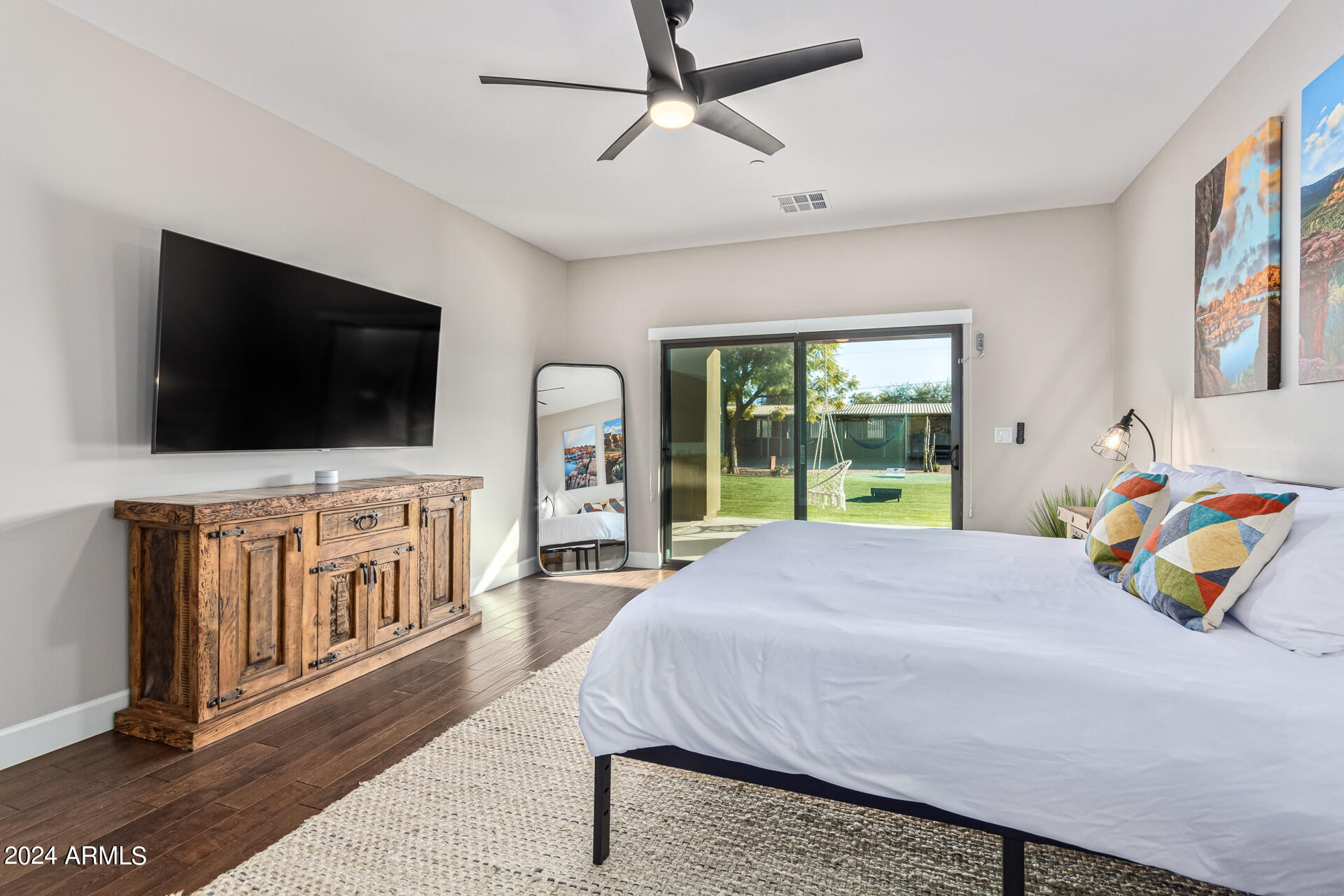 PARADISE VALLEY RANCHOS 2 - Residential