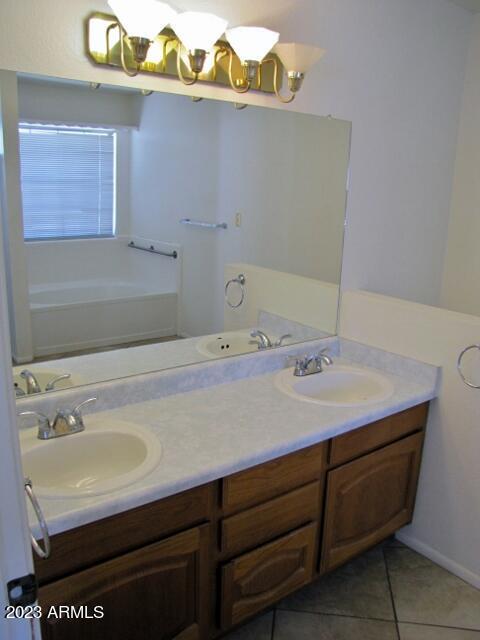 PUEBLO DEL SOL COUNTRY CLUB ESTATES UNIT 1 - Residential Lease