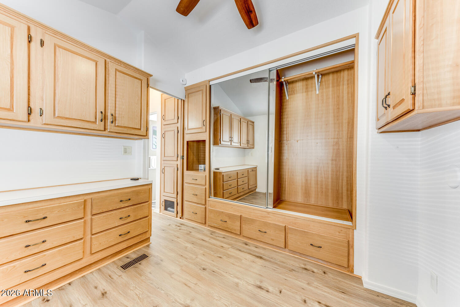HAPPY TRAILS RESORTS NO 5 - Residential
