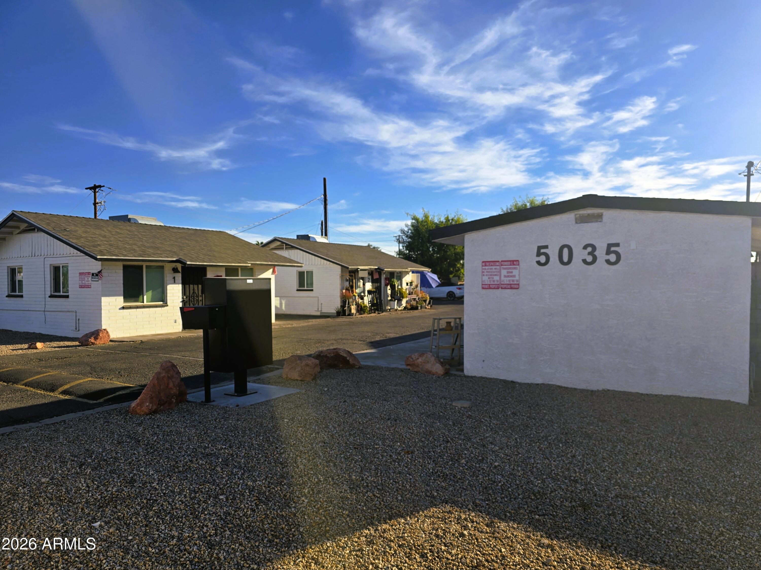 CAMELBACK GARDENS - Residential Income