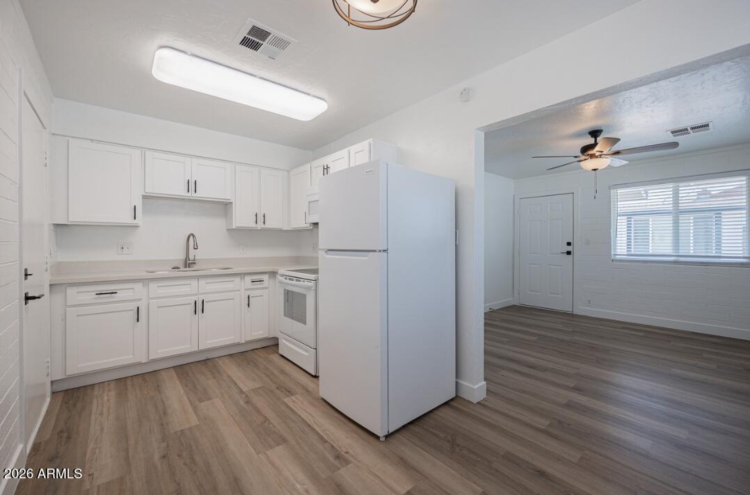 CAMELBACK GARDENS - Residential Income