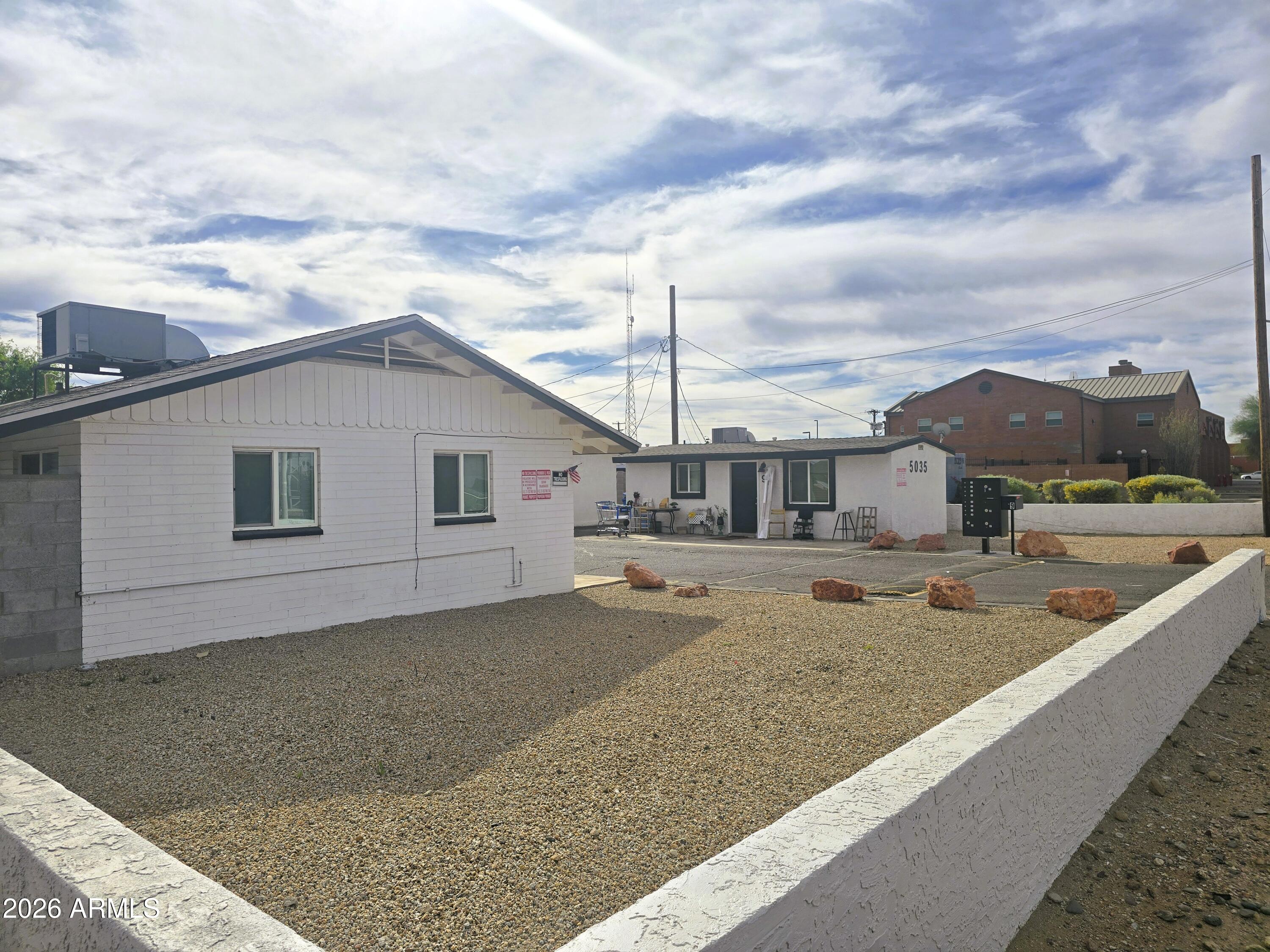 CAMELBACK GARDENS - Residential Income