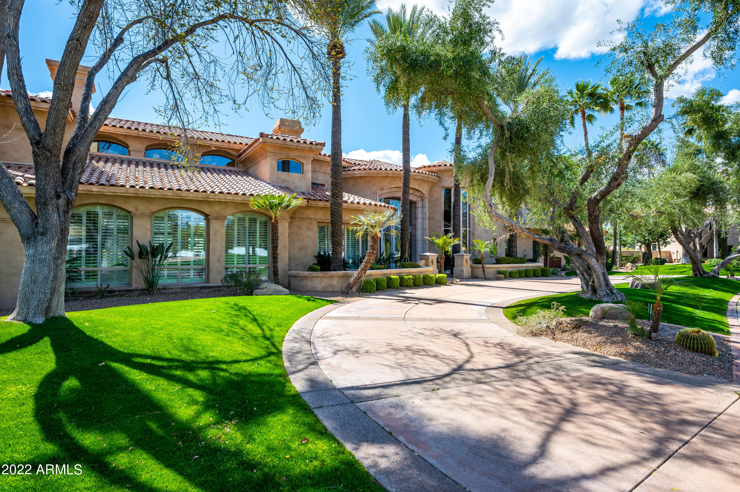 CAMELBACK COUNTRY ESTATES UNIT 5 - Residential