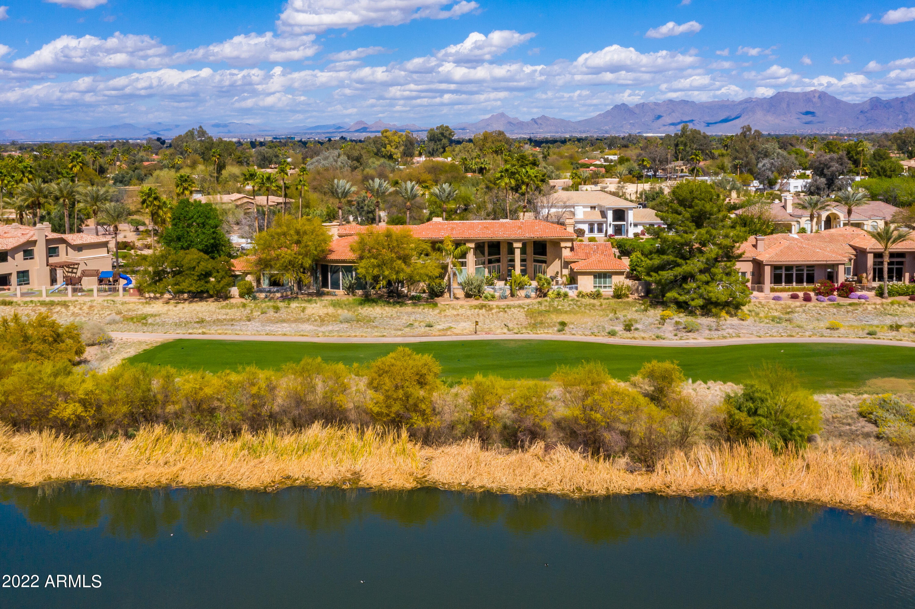 CAMELBACK COUNTRY ESTATES UNIT 5 - Residential