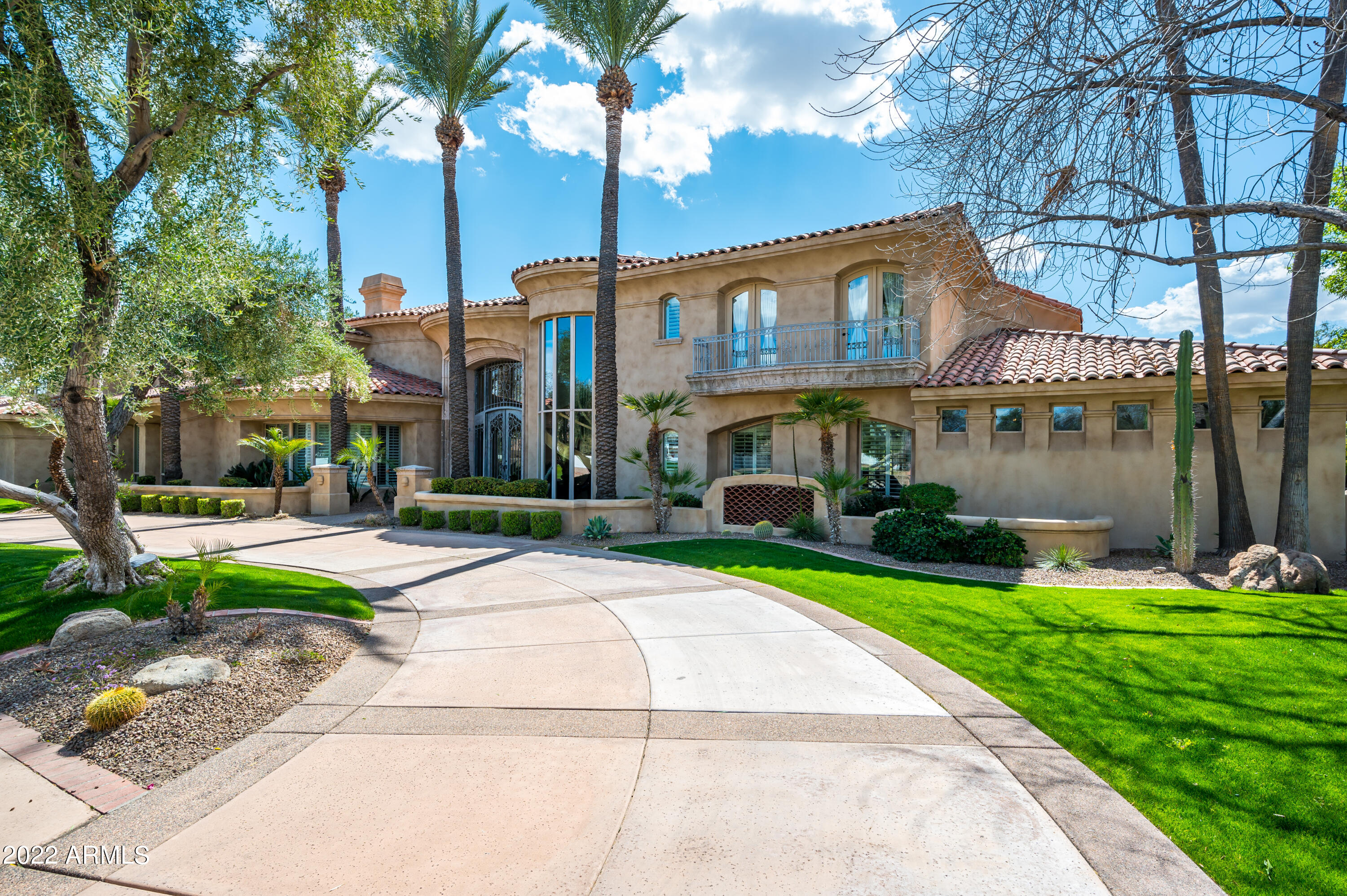 CAMELBACK COUNTRY ESTATES UNIT 5 - Residential