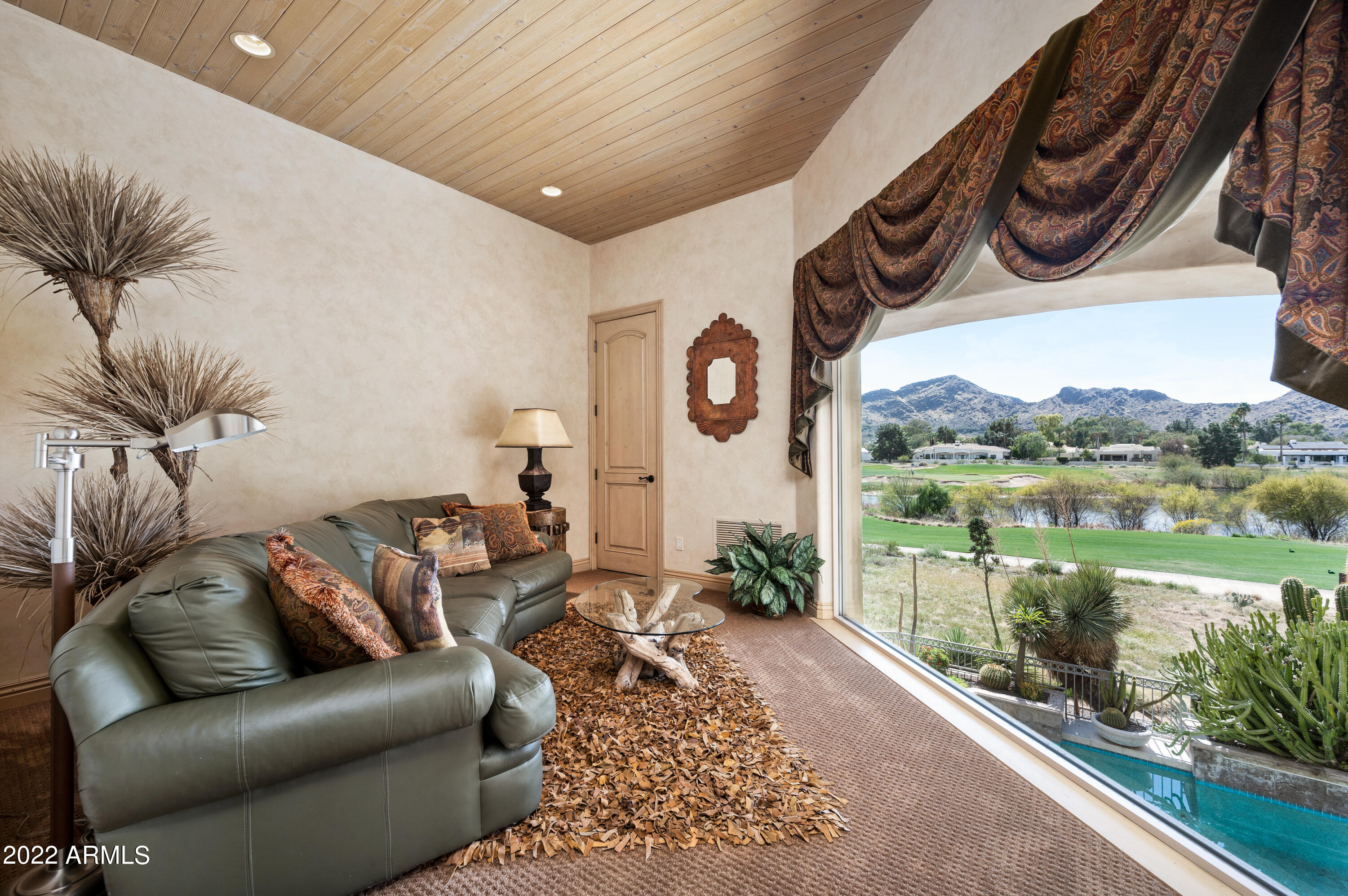 CAMELBACK COUNTRY ESTATES UNIT 5 - Residential