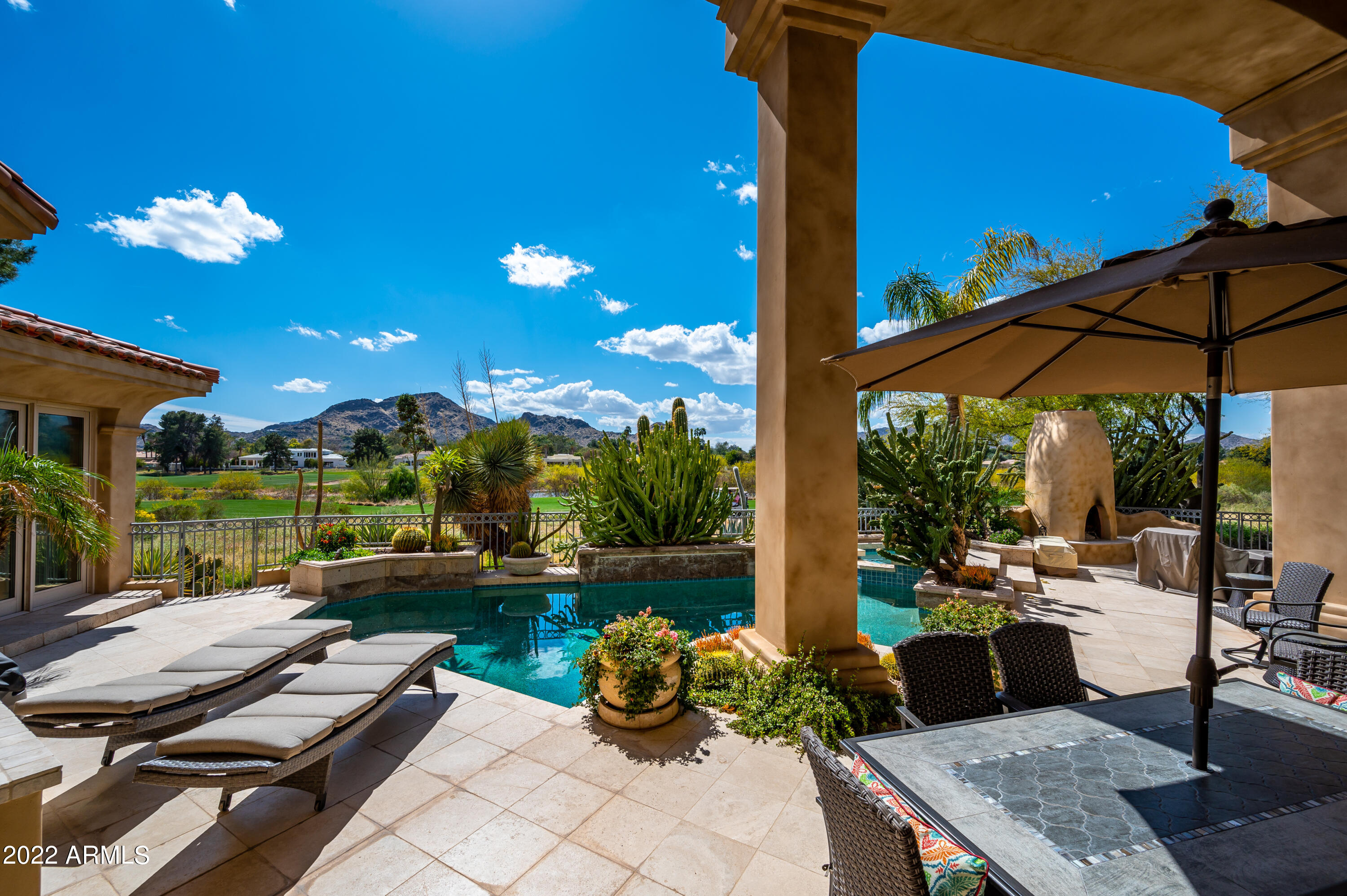 CAMELBACK COUNTRY ESTATES UNIT 5 - Residential