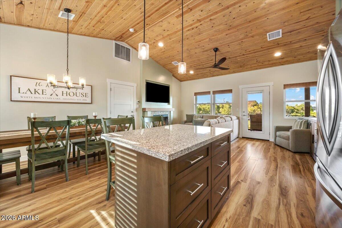 WHITE MOUNTAIN LAKES UNIT 8 - Residential