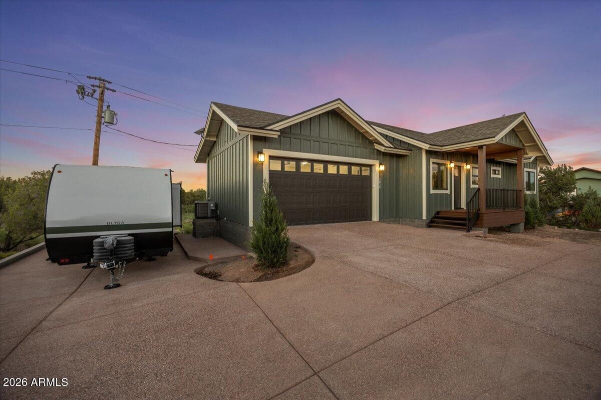 WHITE MOUNTAIN LAKES UNIT 8 - Residential