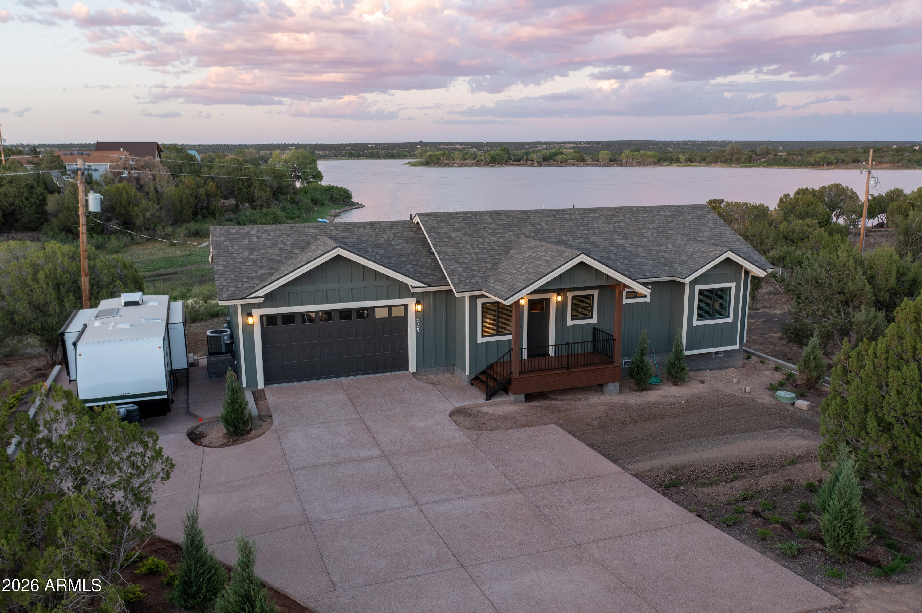 WHITE MOUNTAIN LAKES UNIT 8 - Residential