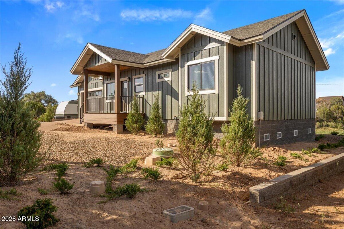 WHITE MOUNTAIN LAKES UNIT 8 - Residential