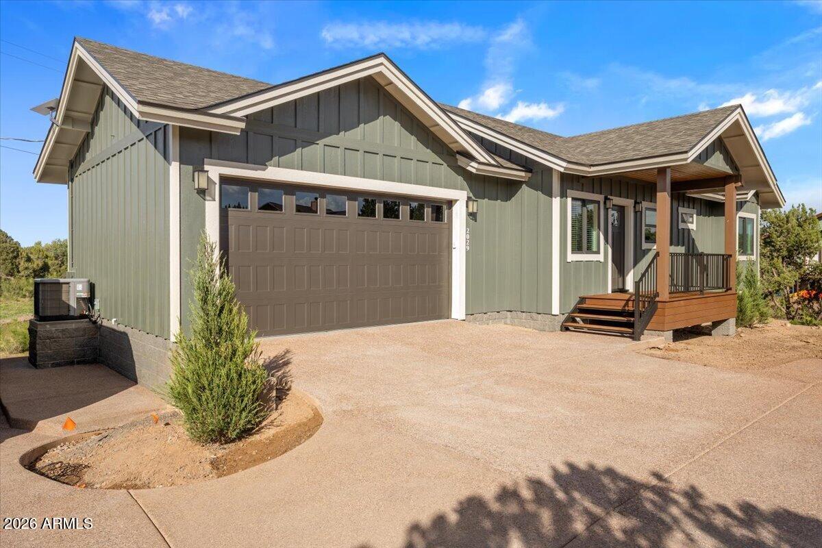 WHITE MOUNTAIN LAKES UNIT 8 - Residential