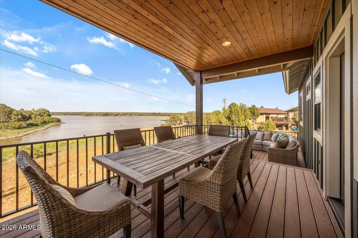 WHITE MOUNTAIN LAKES UNIT 8 - Residential