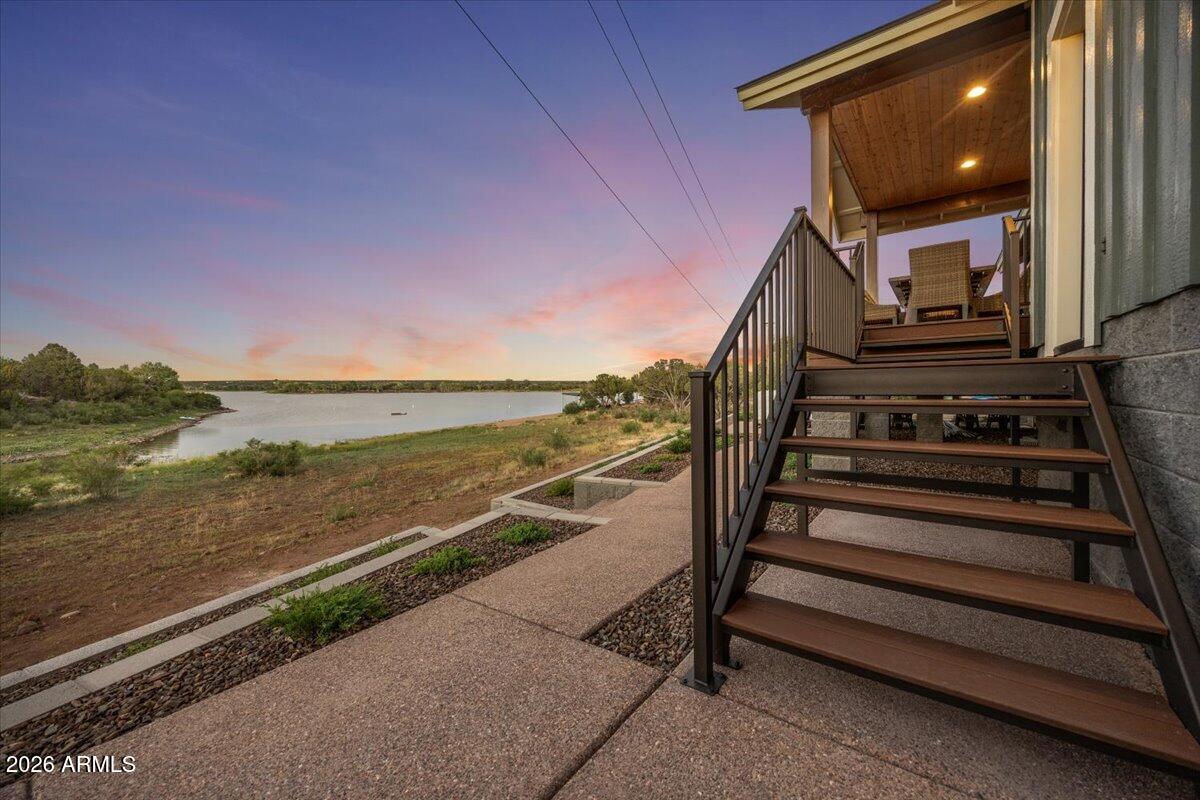 WHITE MOUNTAIN LAKES UNIT 8 - Residential