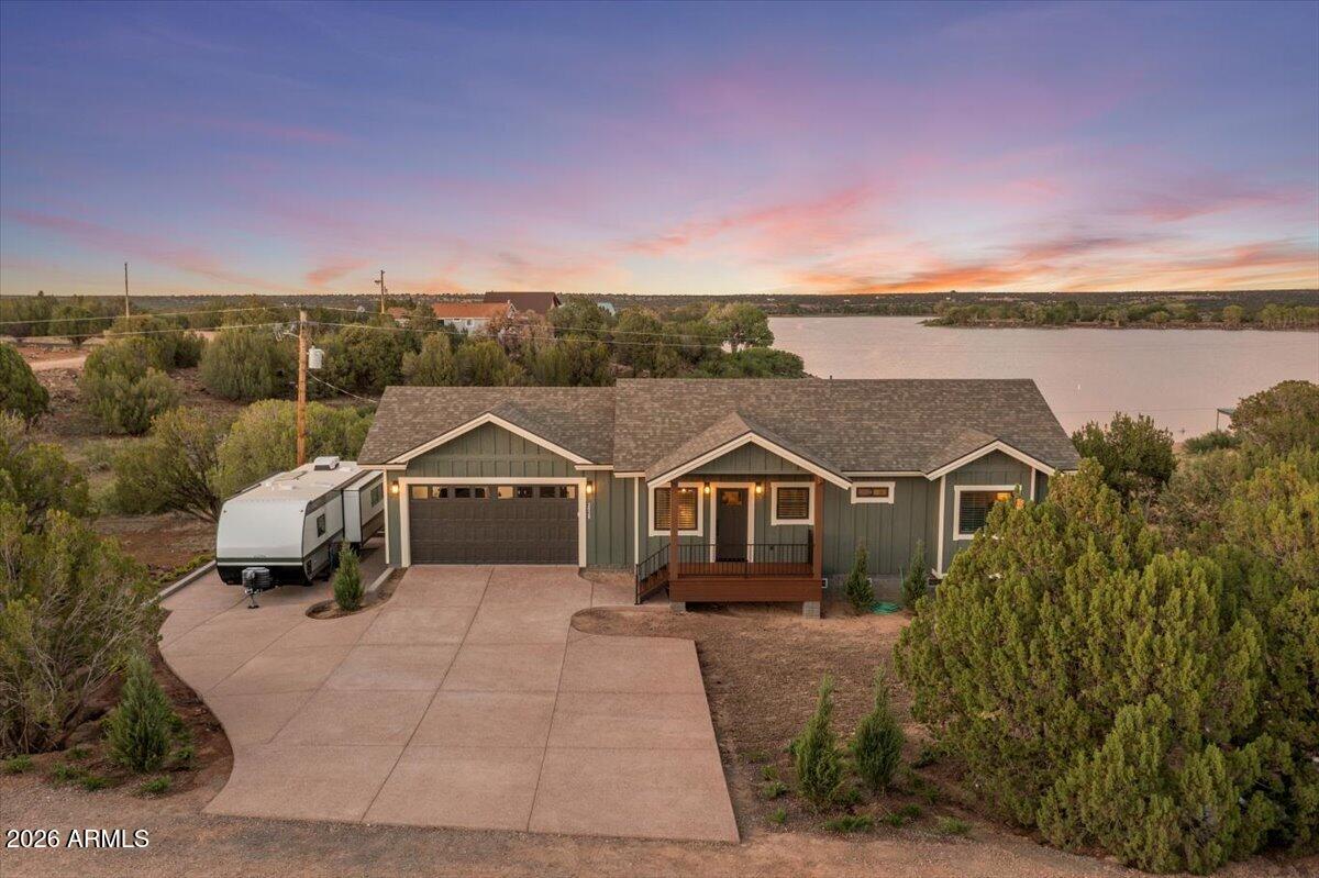WHITE MOUNTAIN LAKES UNIT 8 - Residential