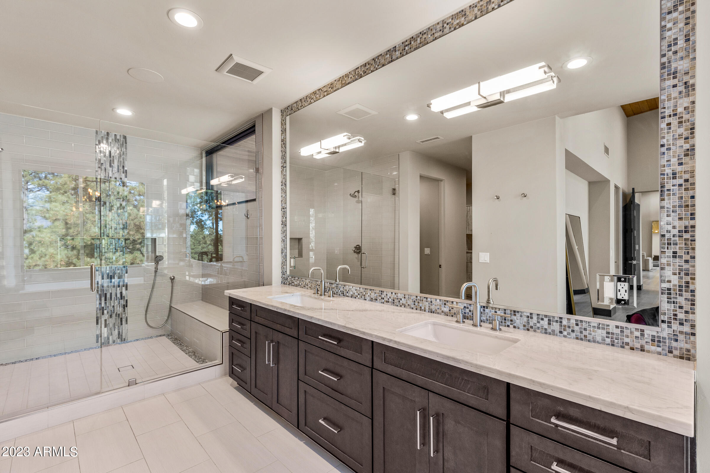 PINE CANYON - Residential