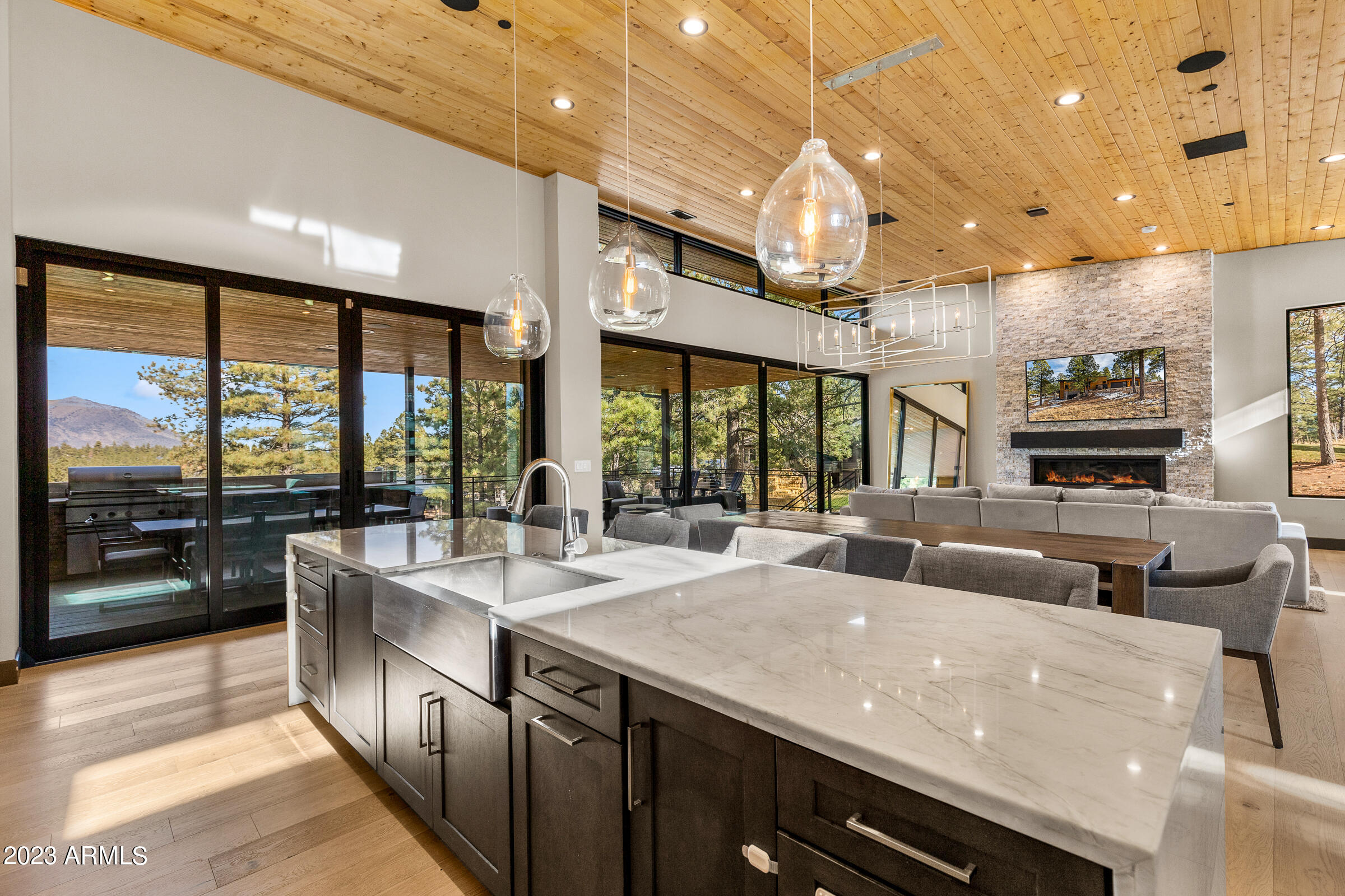 PINE CANYON - Residential