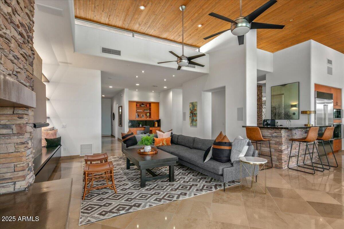 DESERT MOUNTAIN - Residential