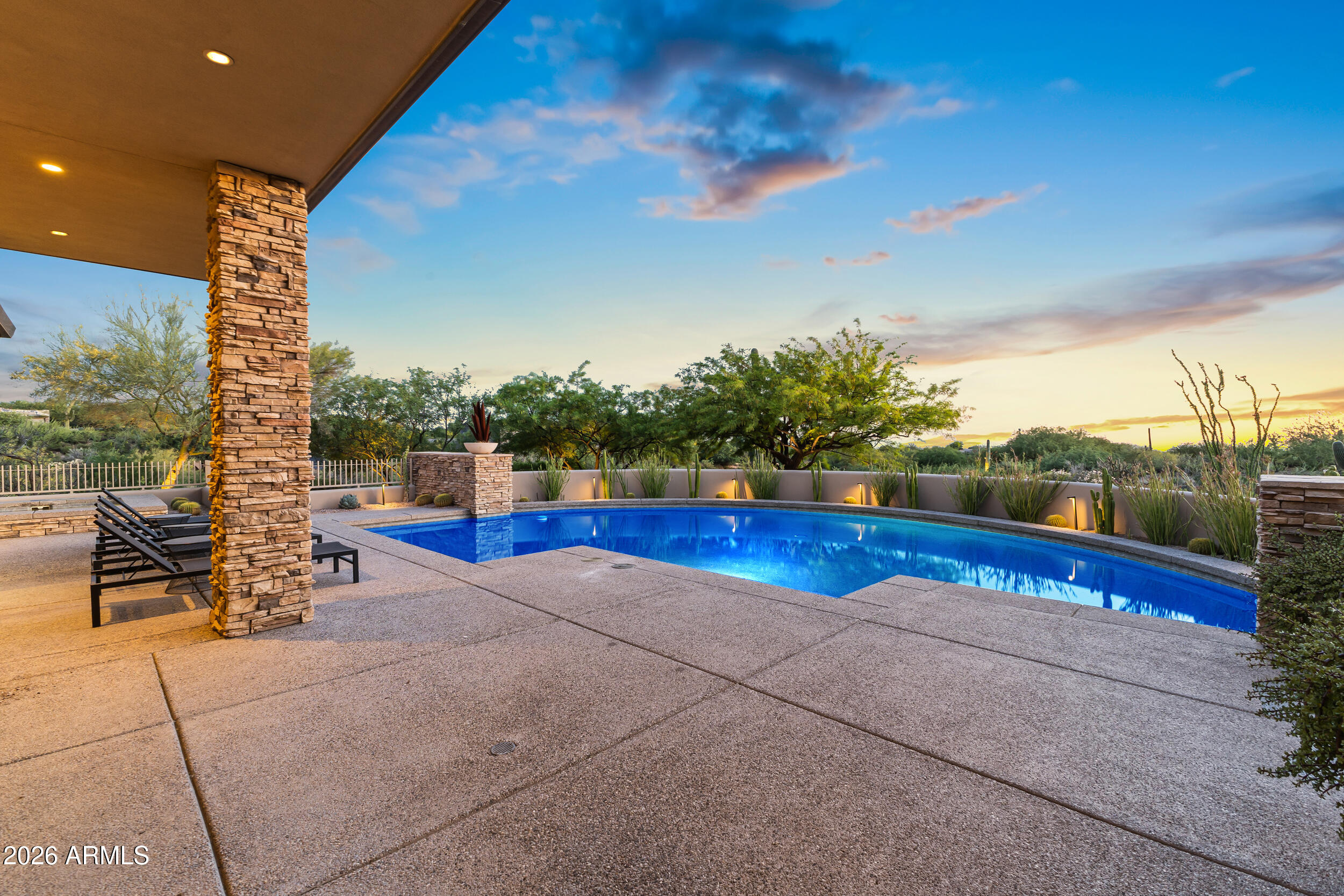 DESERT MOUNTAIN - Residential