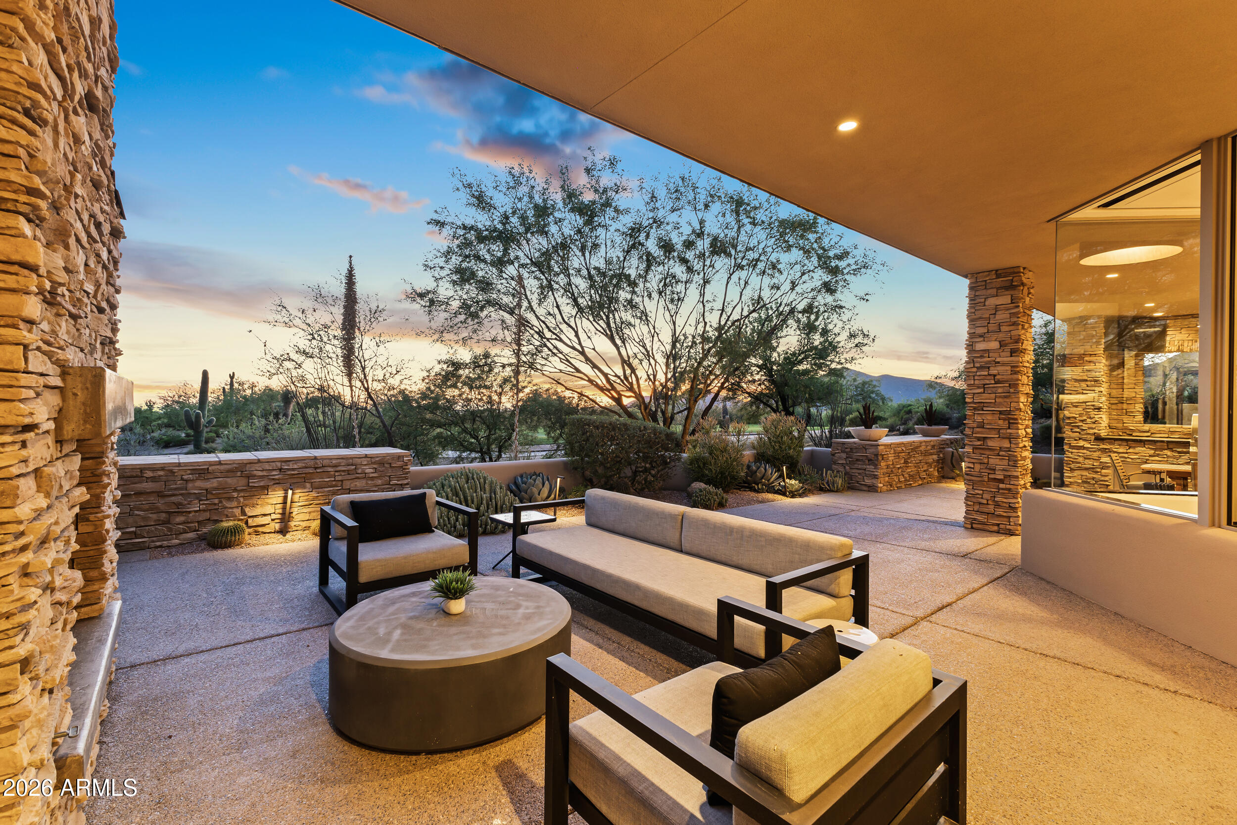 DESERT MOUNTAIN - Residential