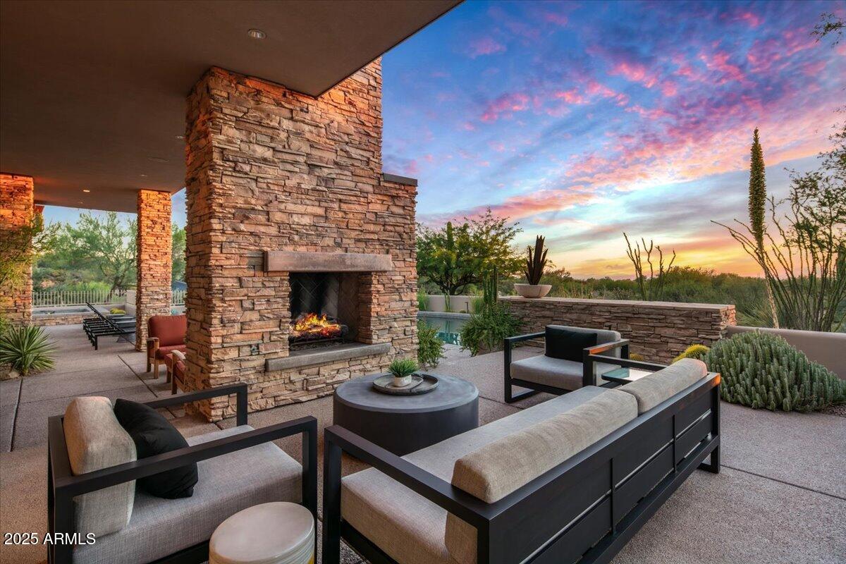 DESERT MOUNTAIN - Residential