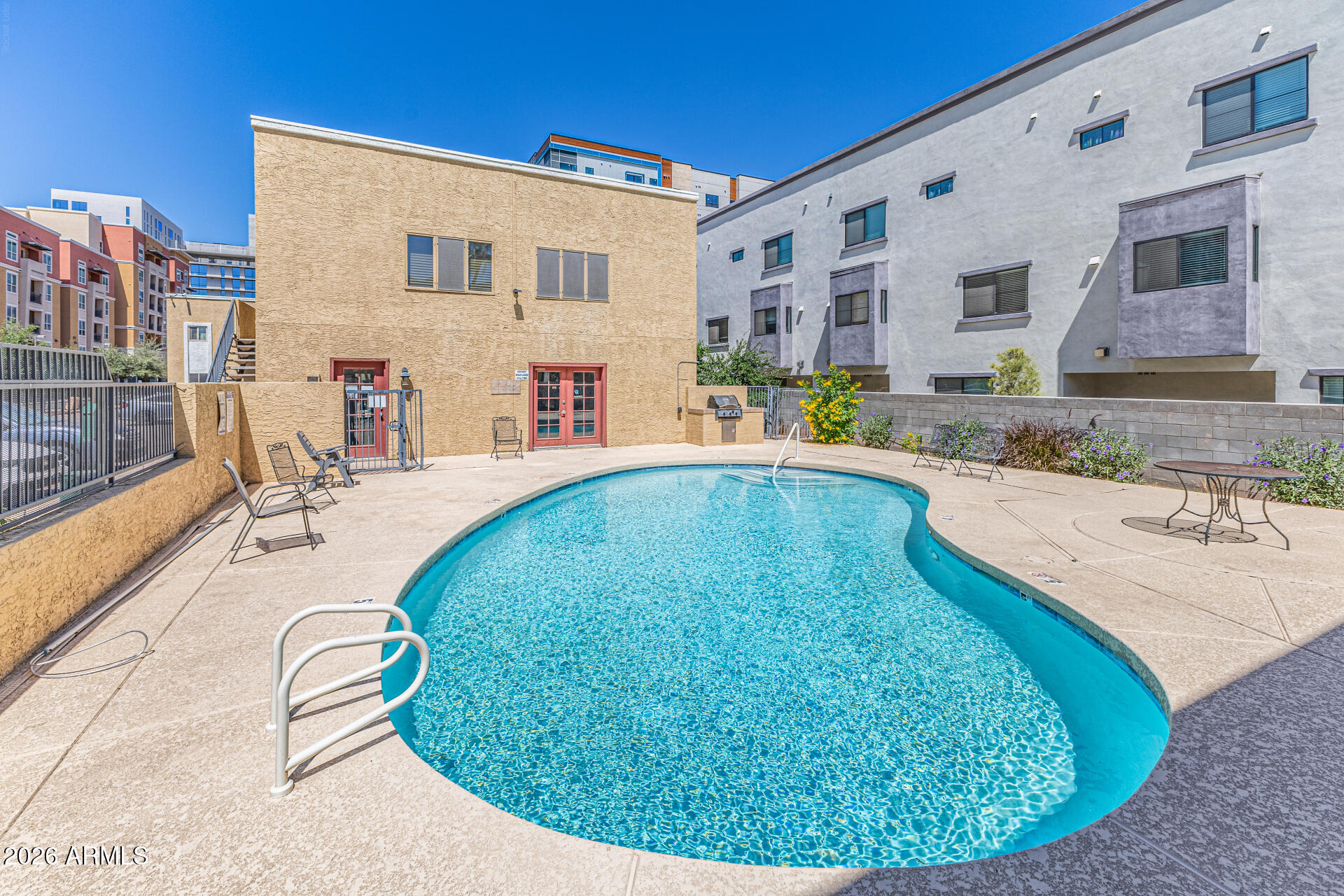 DELARIO CONDOMINIUMS - Residential