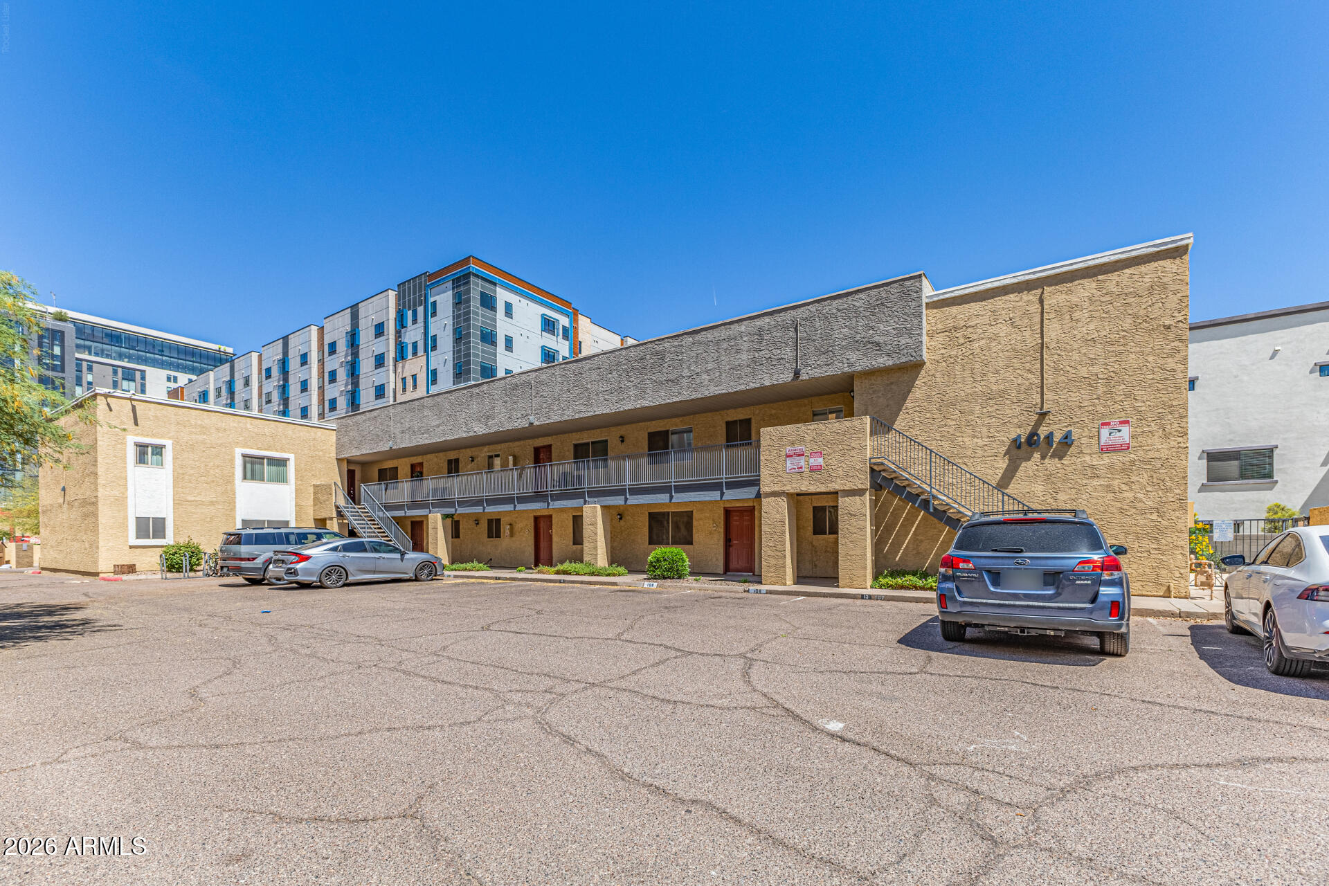DELARIO CONDOMINIUMS - Residential
