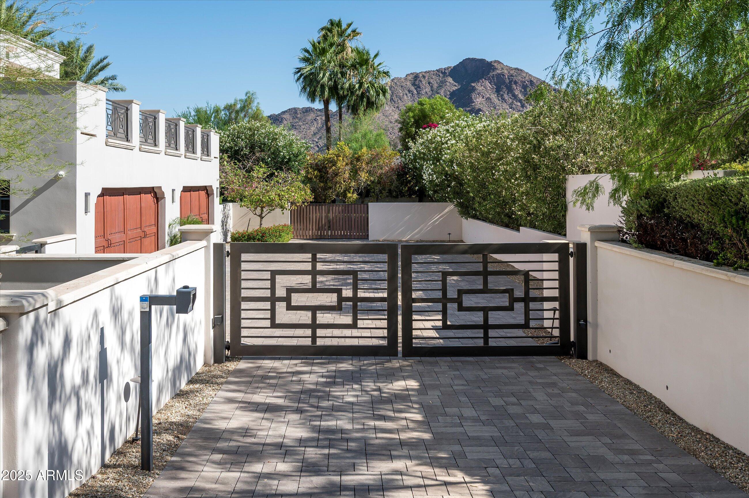 CLUB ESTATES - Residential