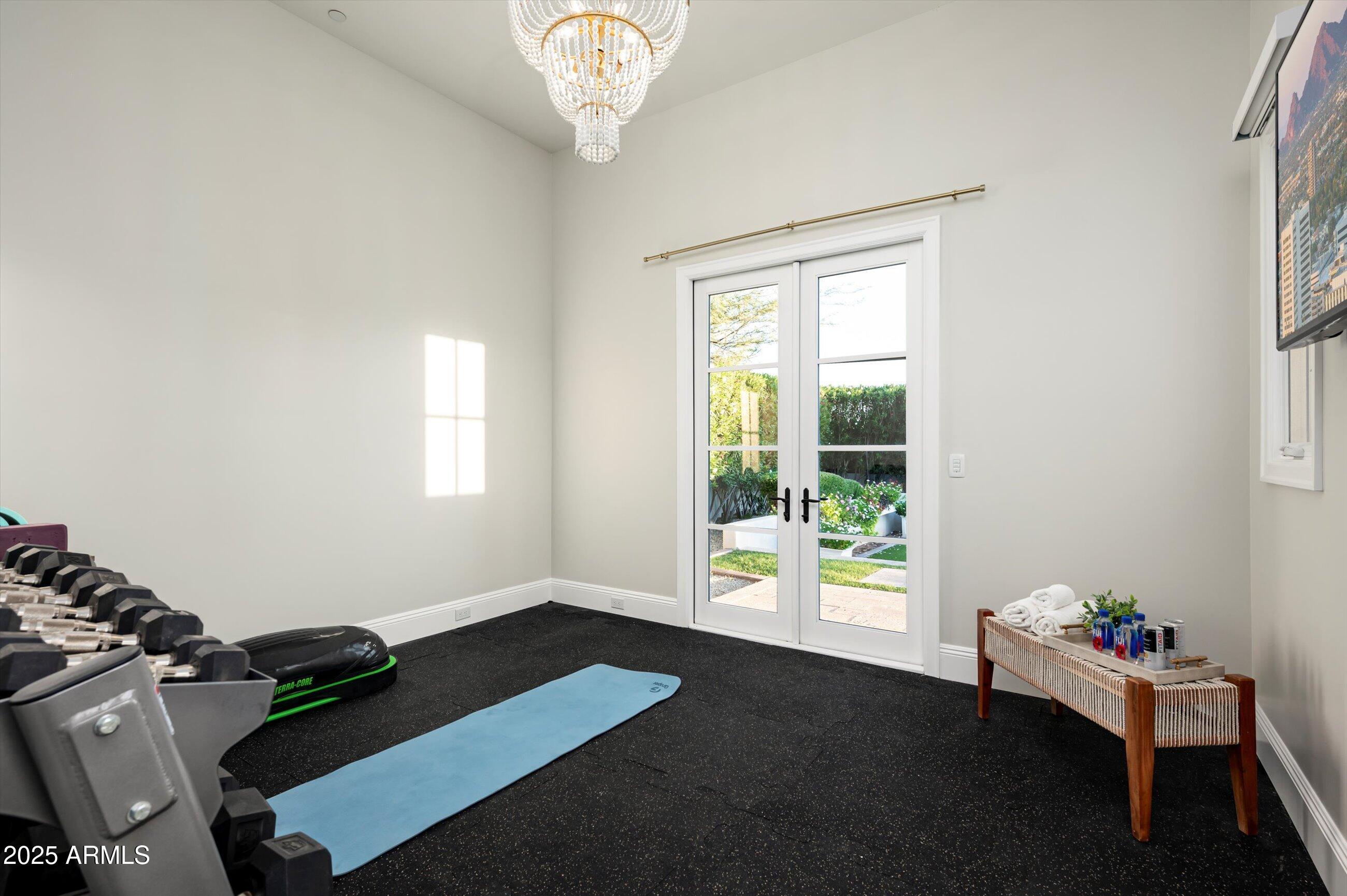 CLUB ESTATES - Residential