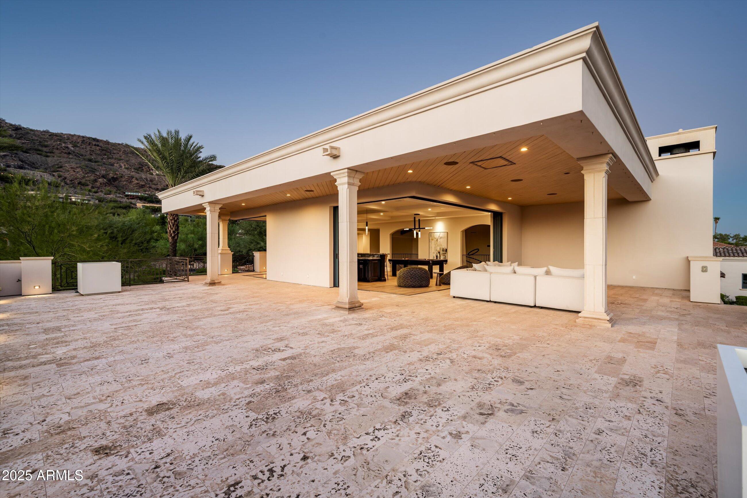 CLUB ESTATES - Residential