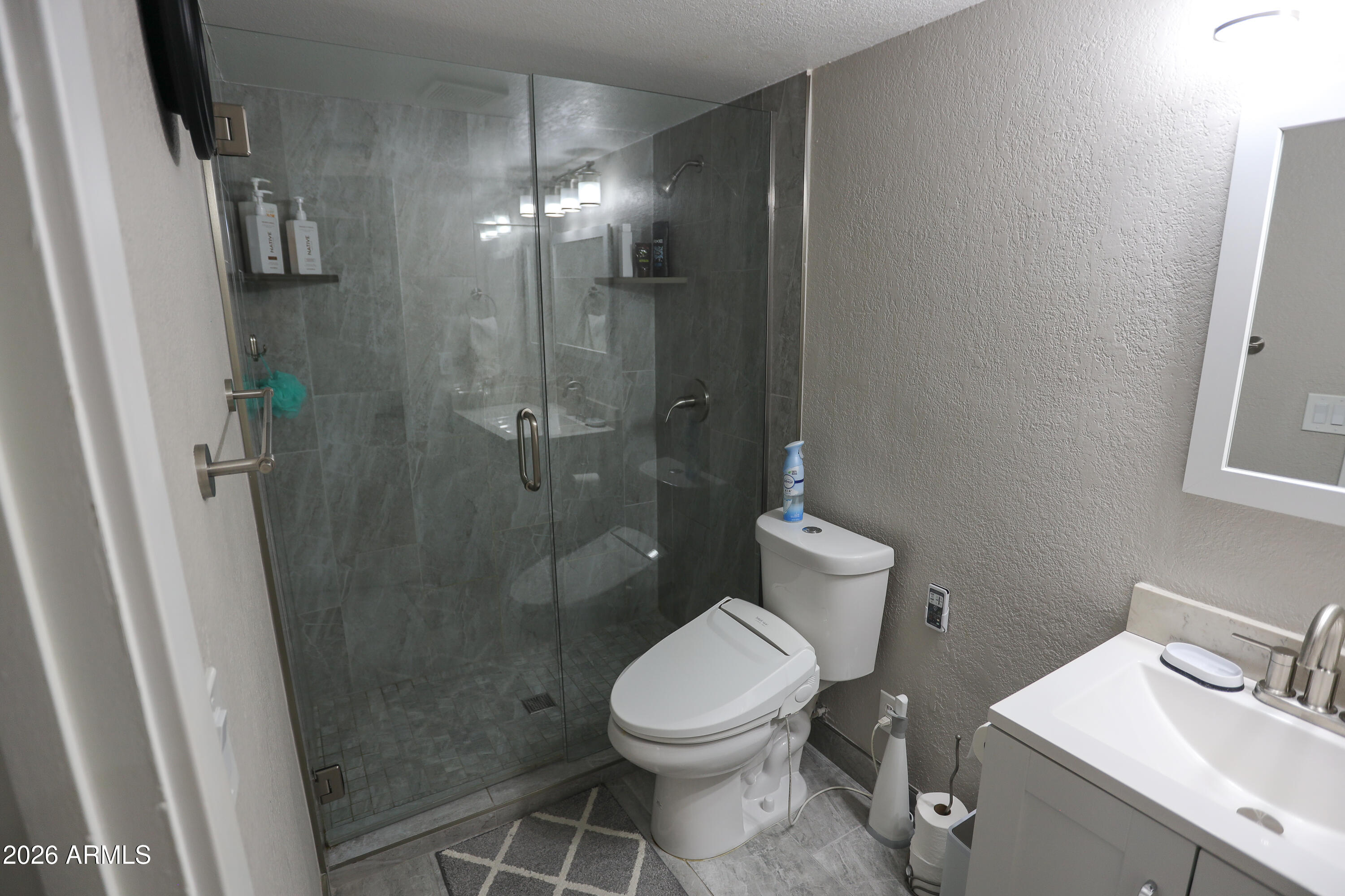 COURTLAND VILLAGE - Residential Lease