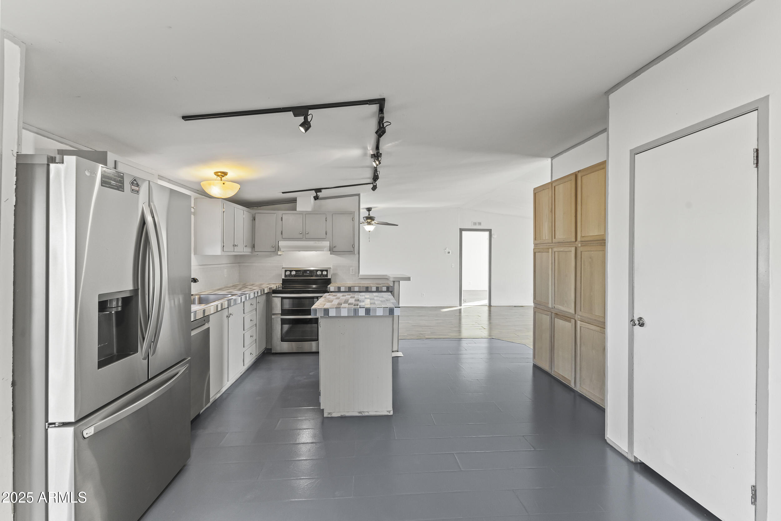 SILVER BELL ESTATES UNIT FOUR - Residential