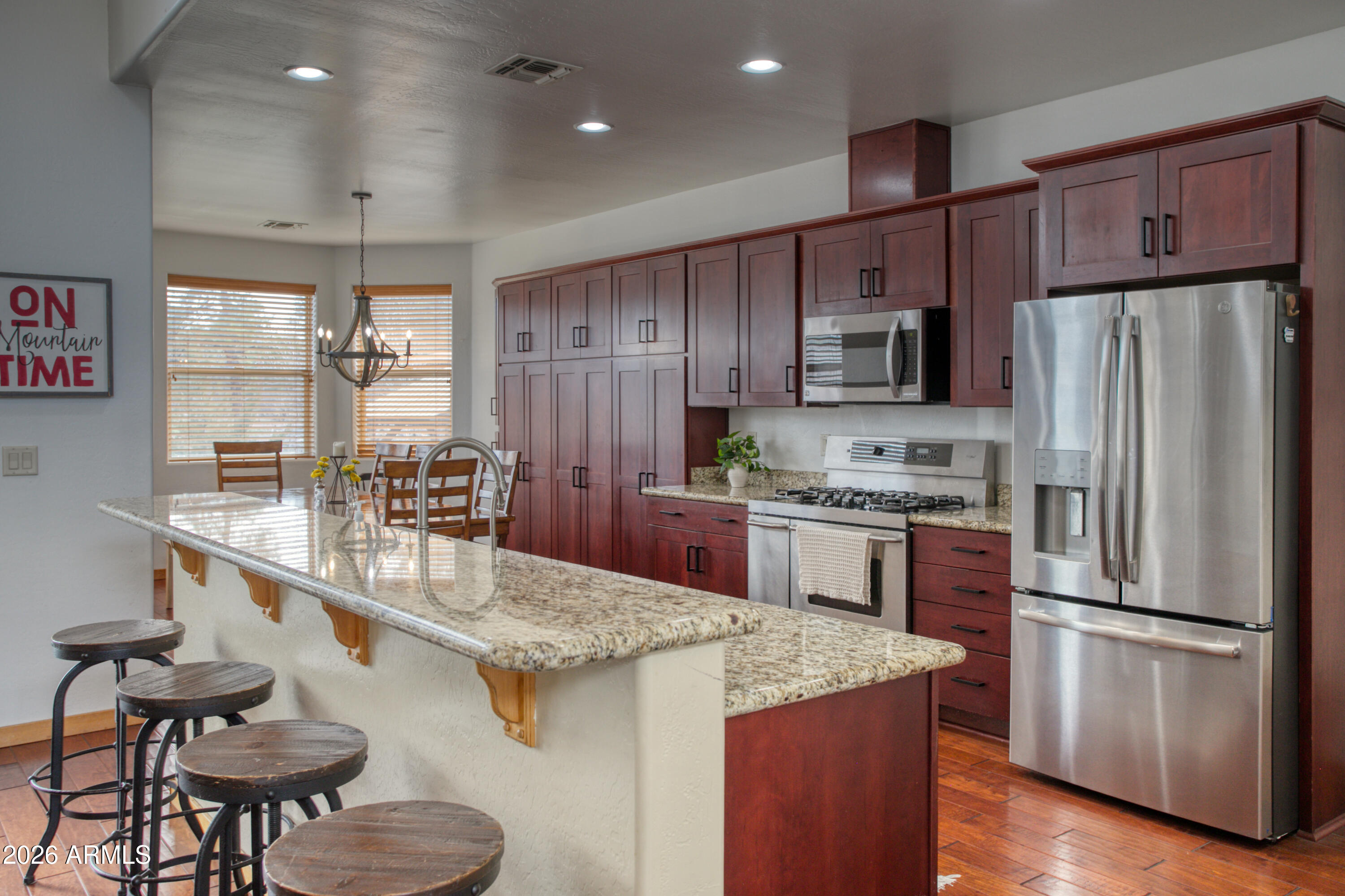 WOODLAND HILLS - Residential