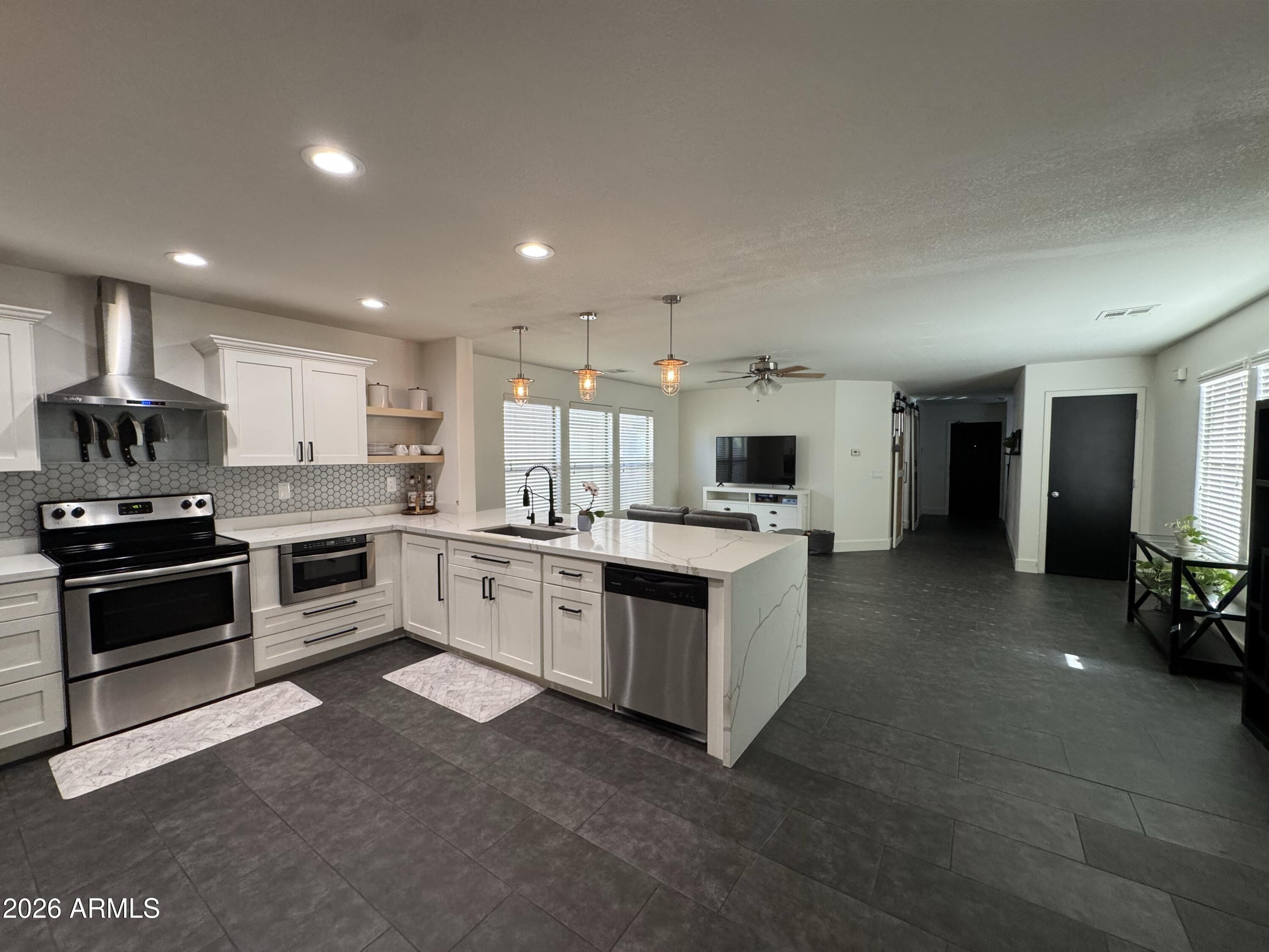 BELL POINTE 1 - Residential