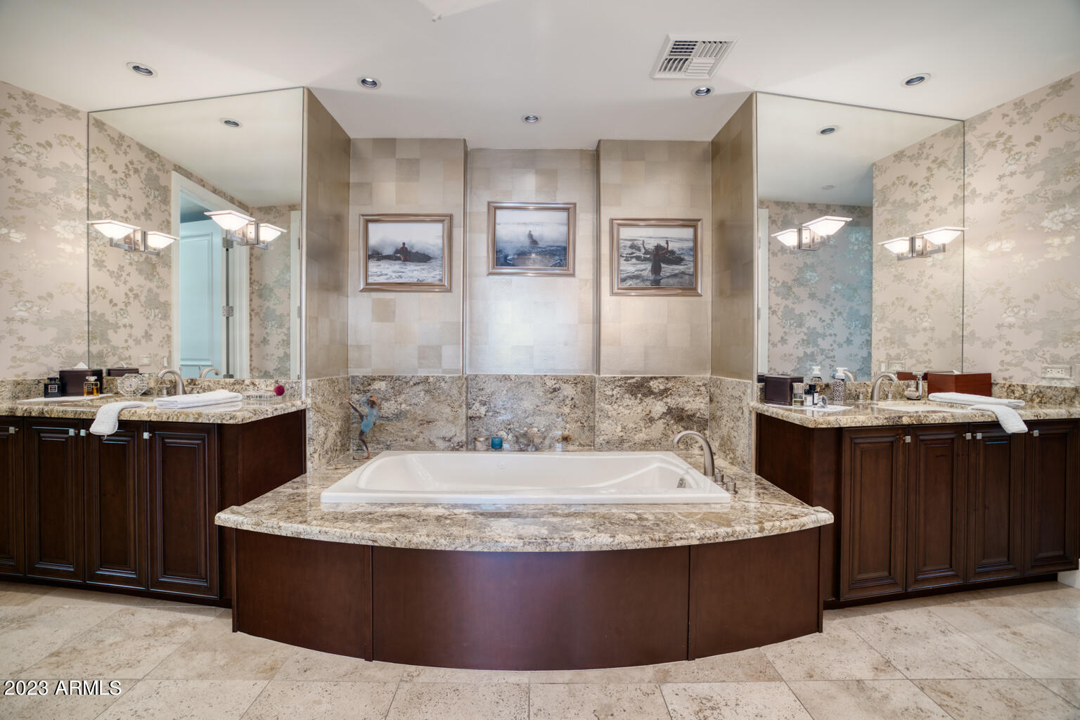 ESPLANADE PLACE CONDOMINIUM AMD - Residential
