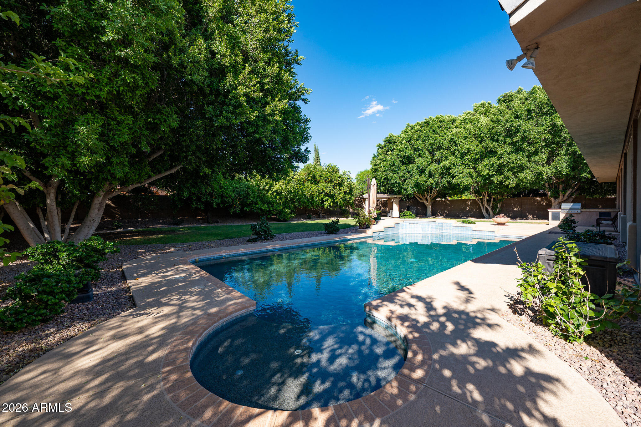 CALLE LEJOS ESTATES - Residential