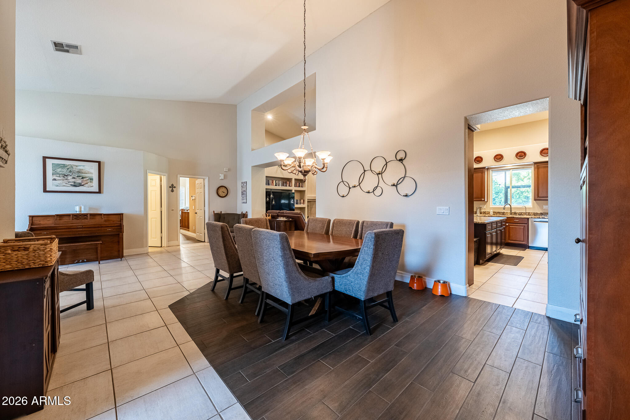CALLE LEJOS ESTATES - Residential