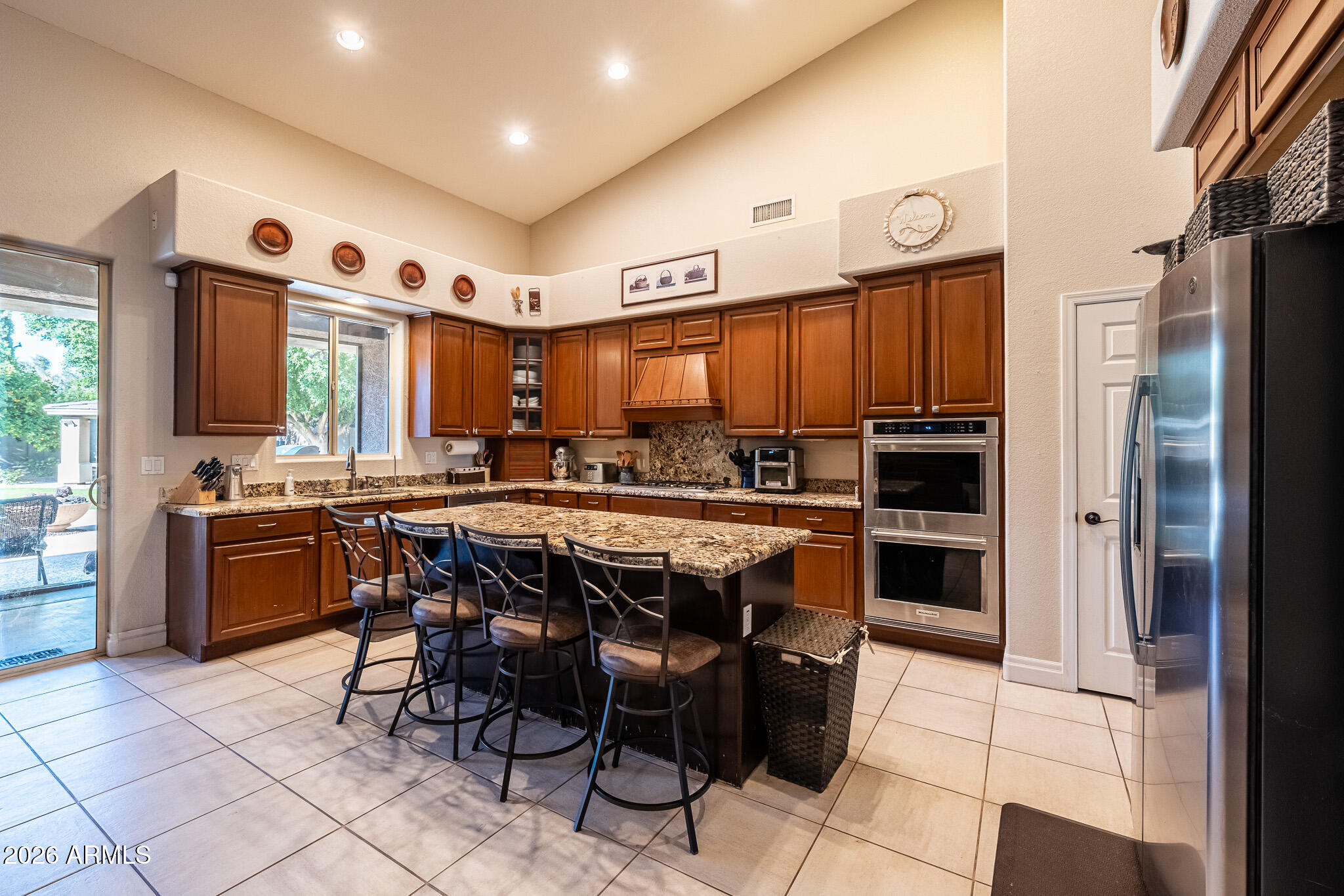 CALLE LEJOS ESTATES - Residential