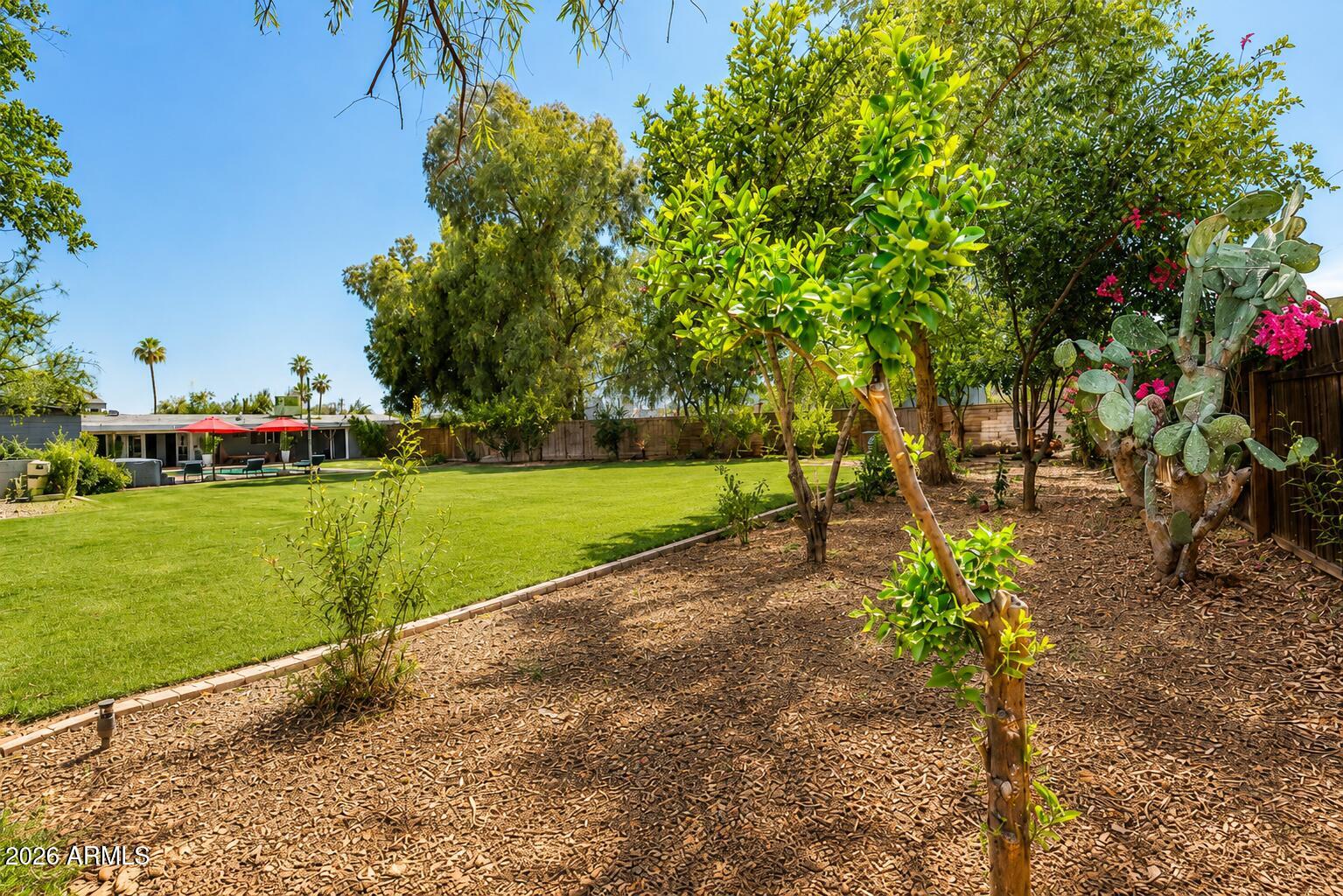 SHEA PARADISE - Residential