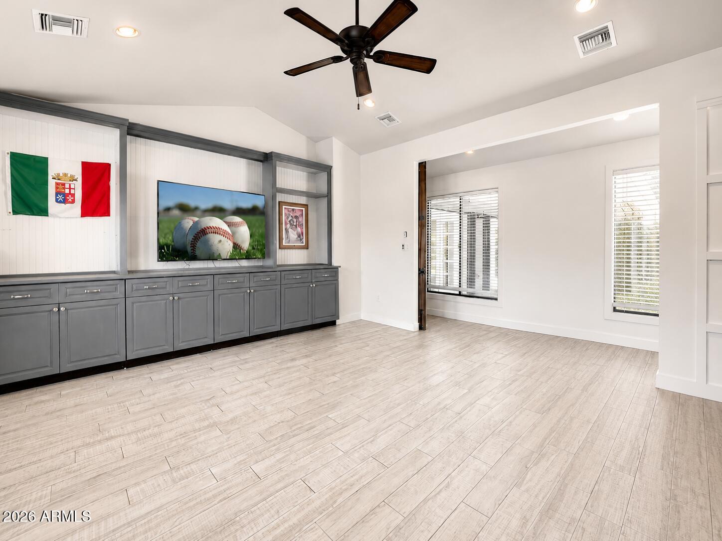 SHEA PARADISE - Residential