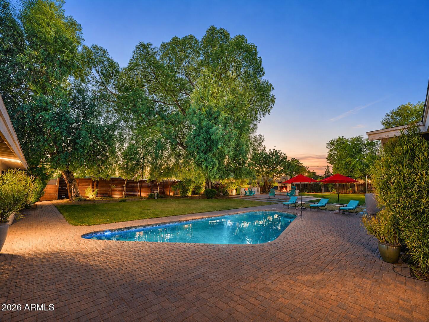 SHEA PARADISE - Residential