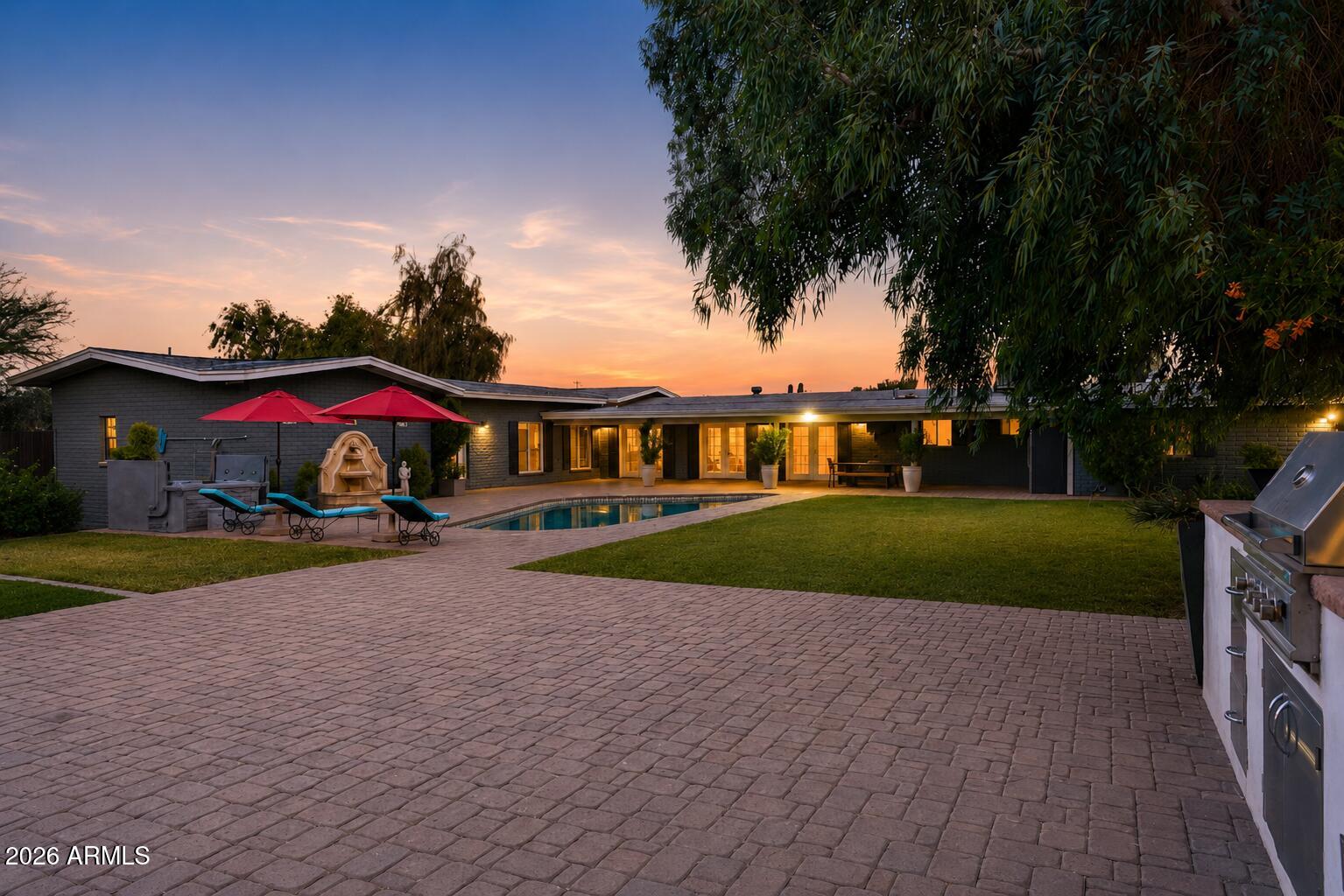 SHEA PARADISE - Residential