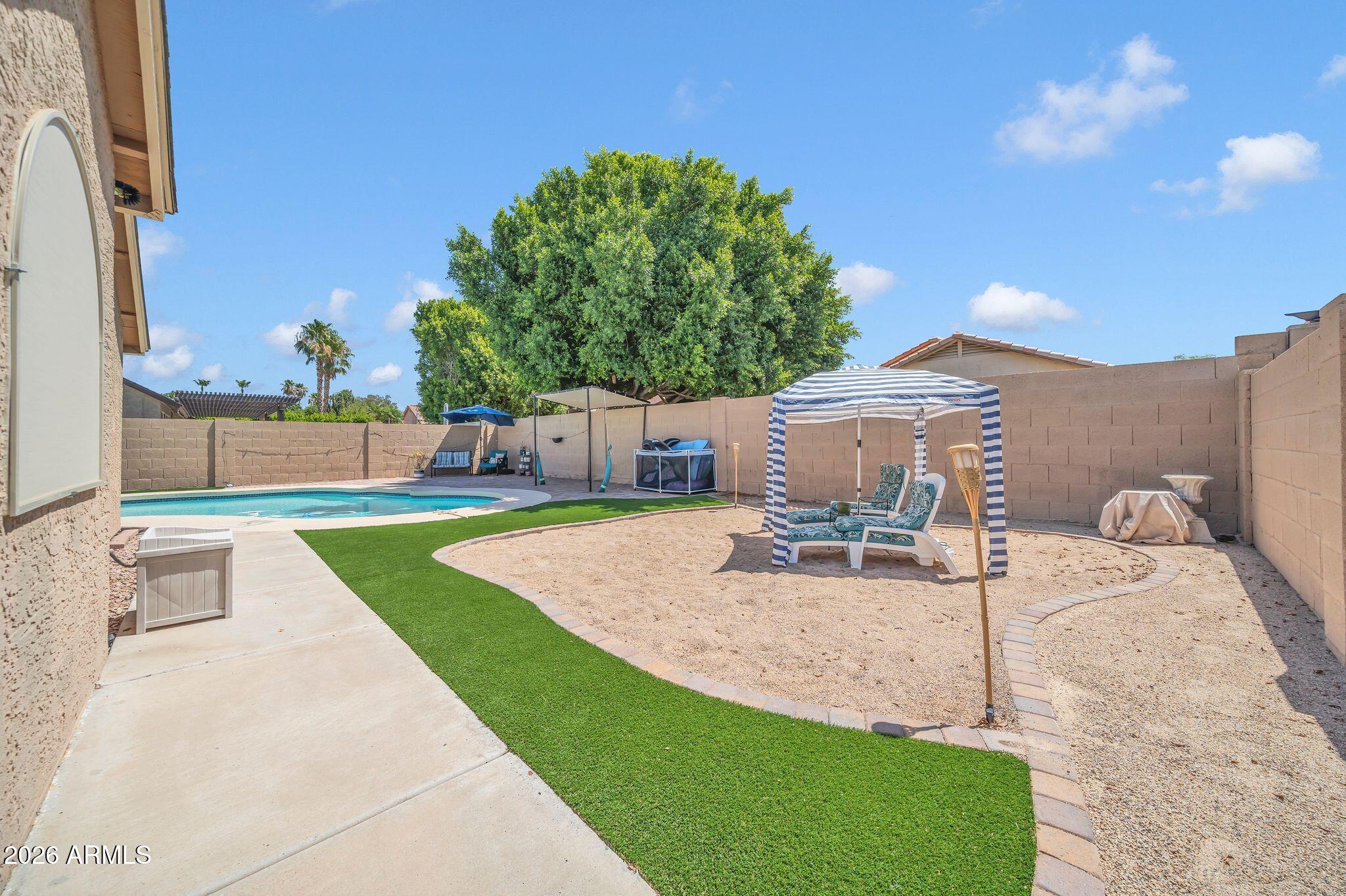 MARLBOROUGH COUNTRY UNIT 9 AMD - Residential