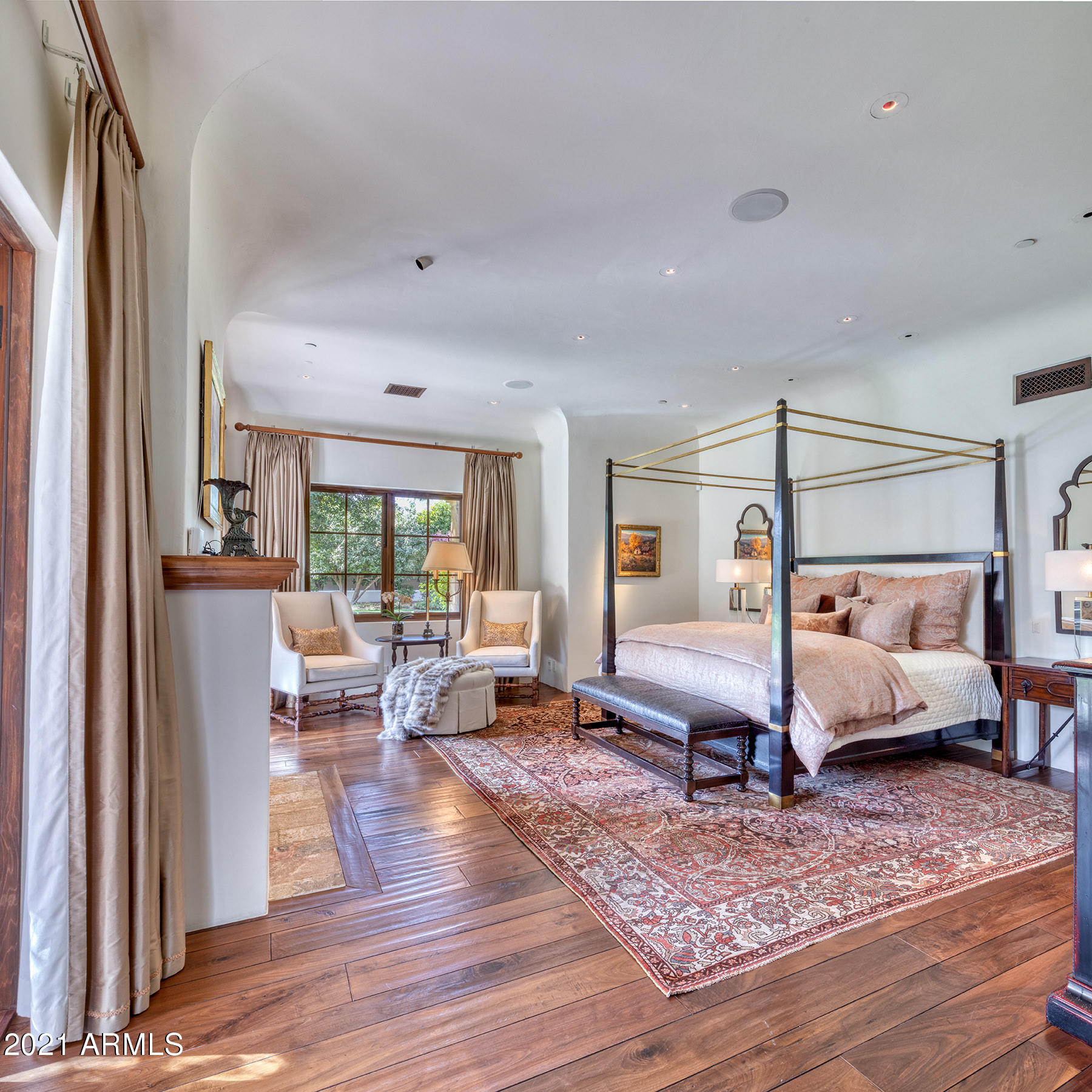 CAMELBACK LANDS - Residential