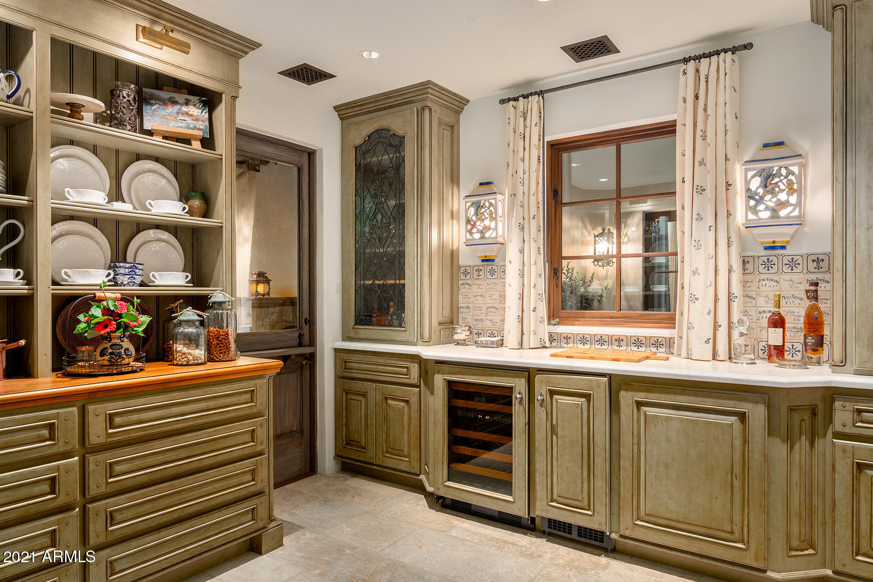 CAMELBACK LANDS - Residential