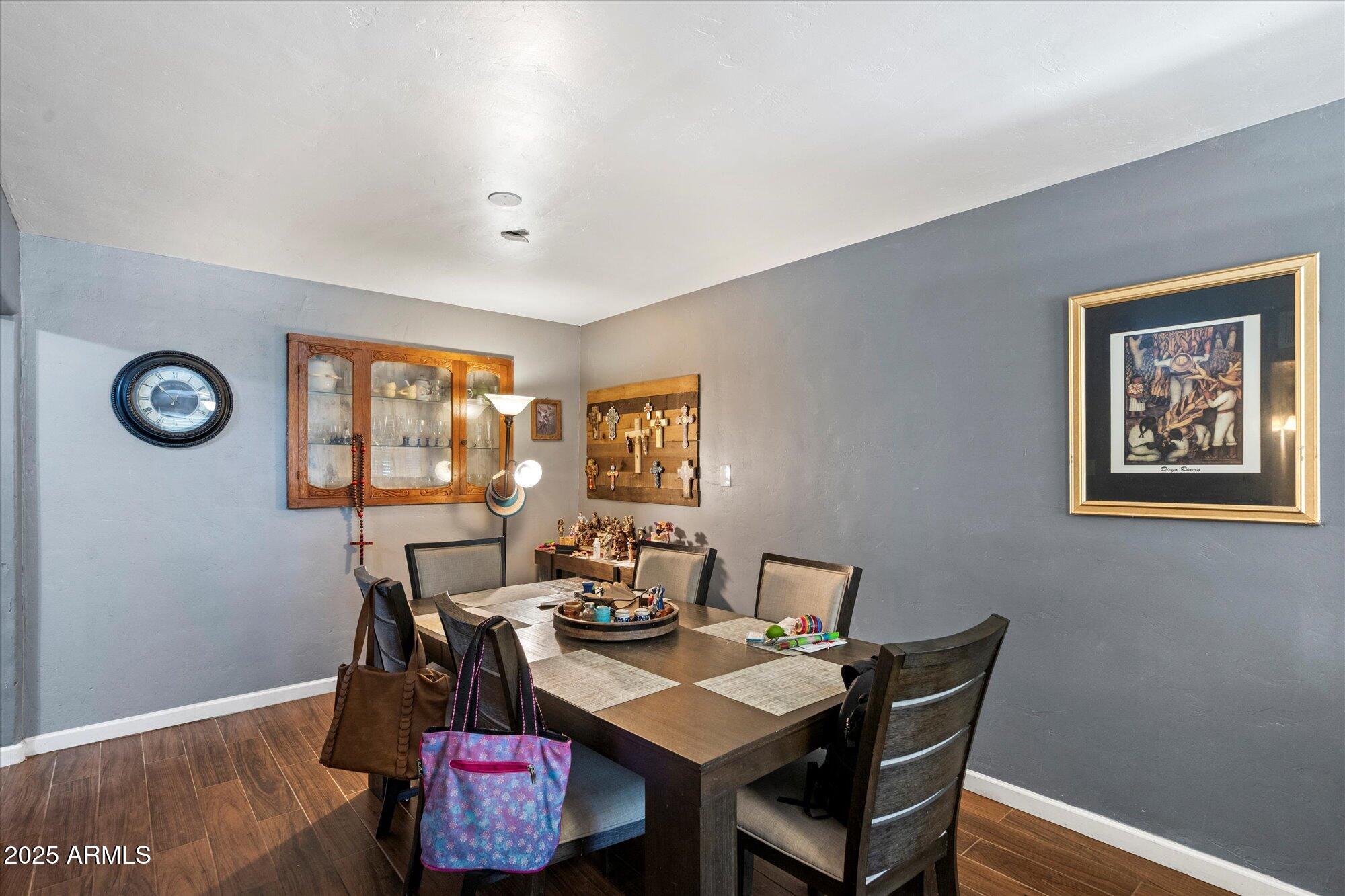MEGYESI PLACE PLAT - Residential