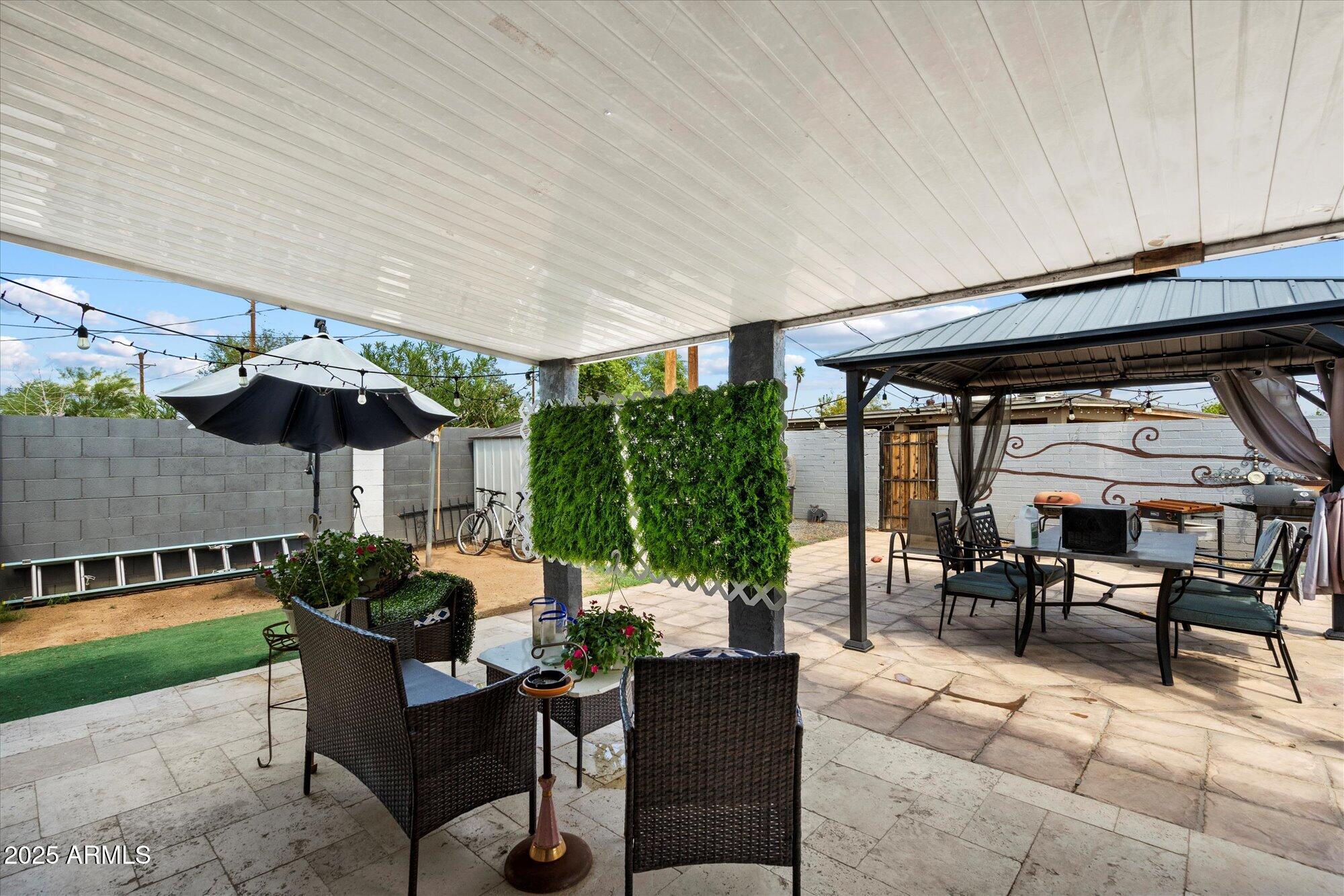 MEGYESI PLACE PLAT - Residential