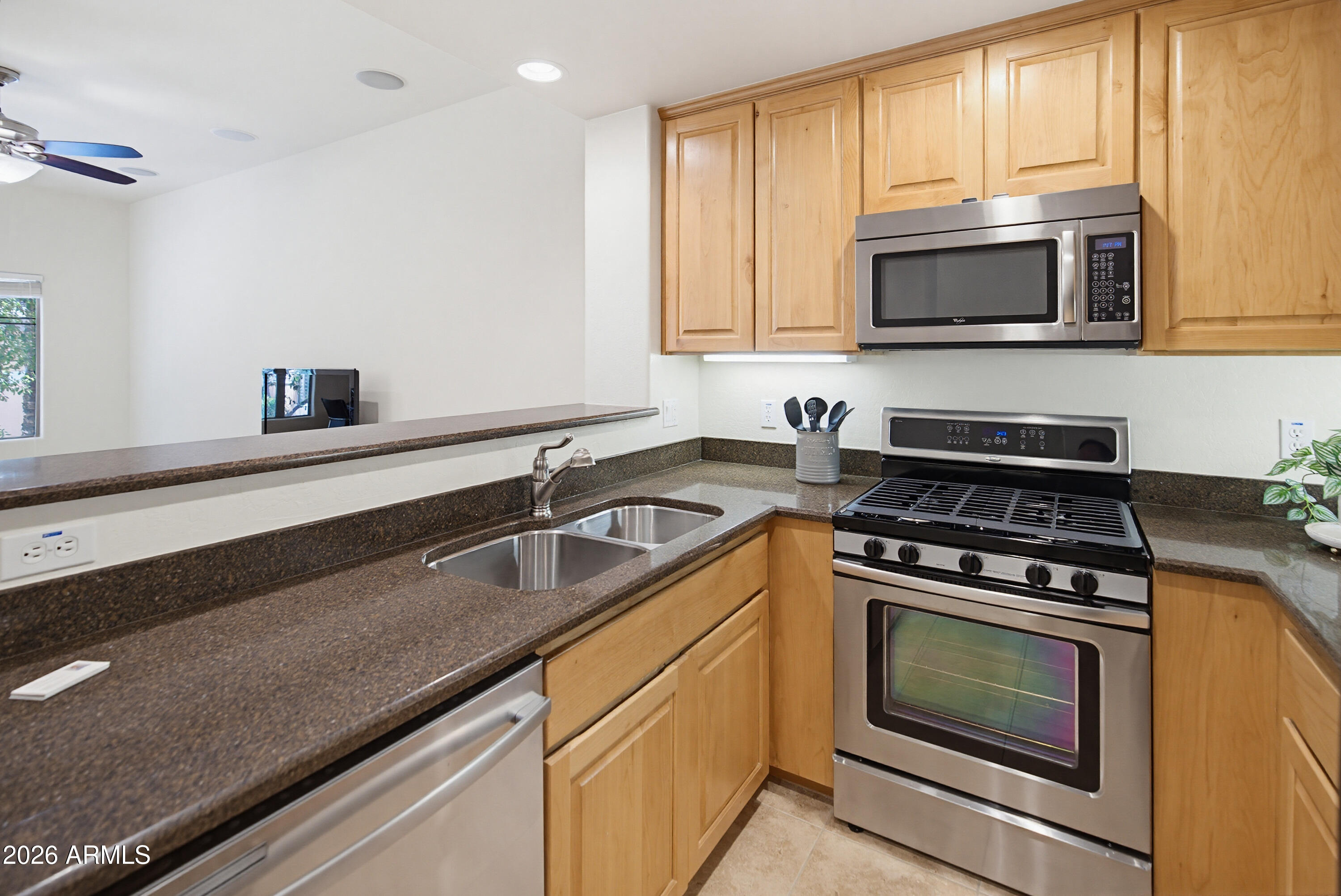 Sandalo Townhomes Condominium - Residential