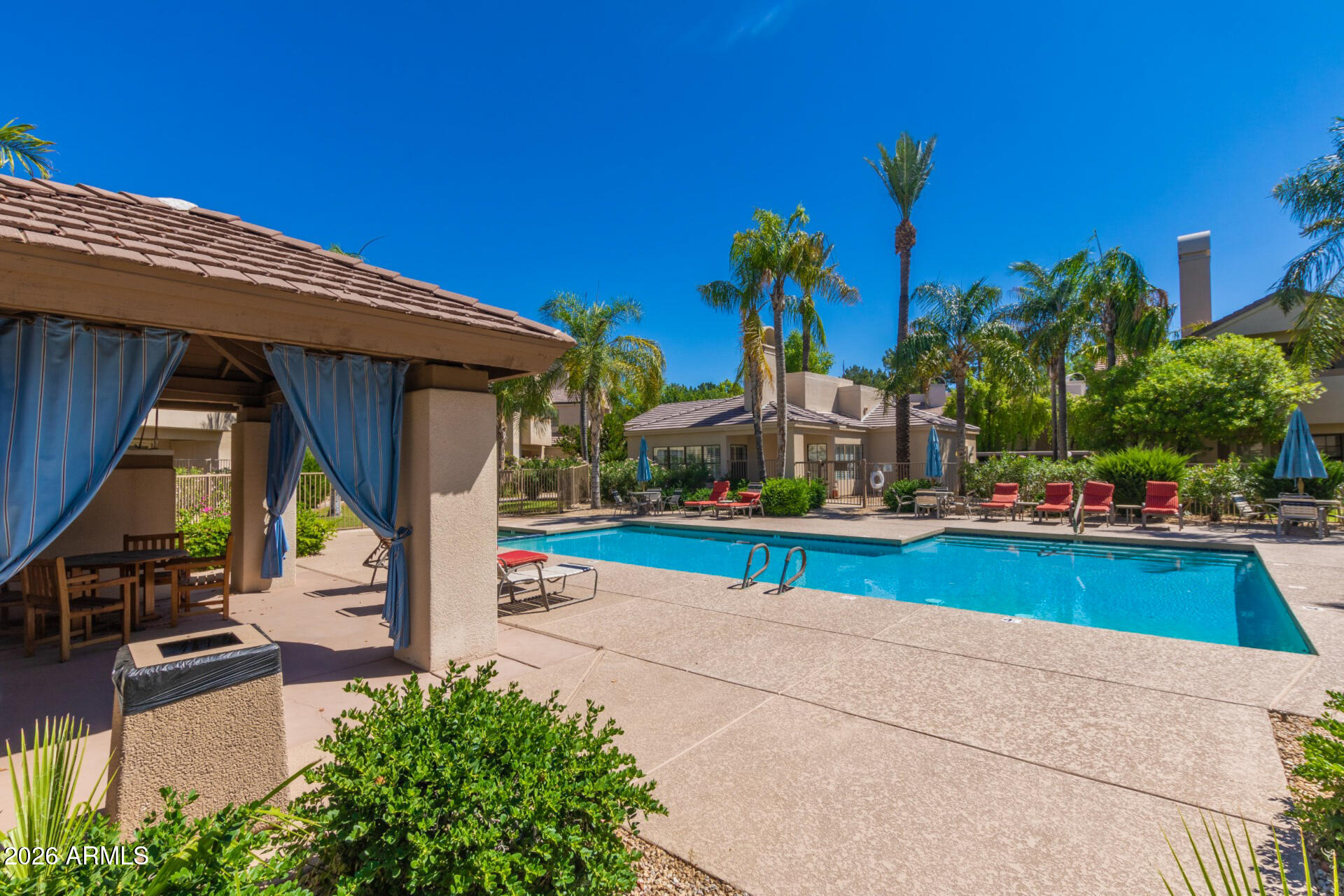 MARIPOSA SCOTTSDALE CONDOMINIUMS - Residential